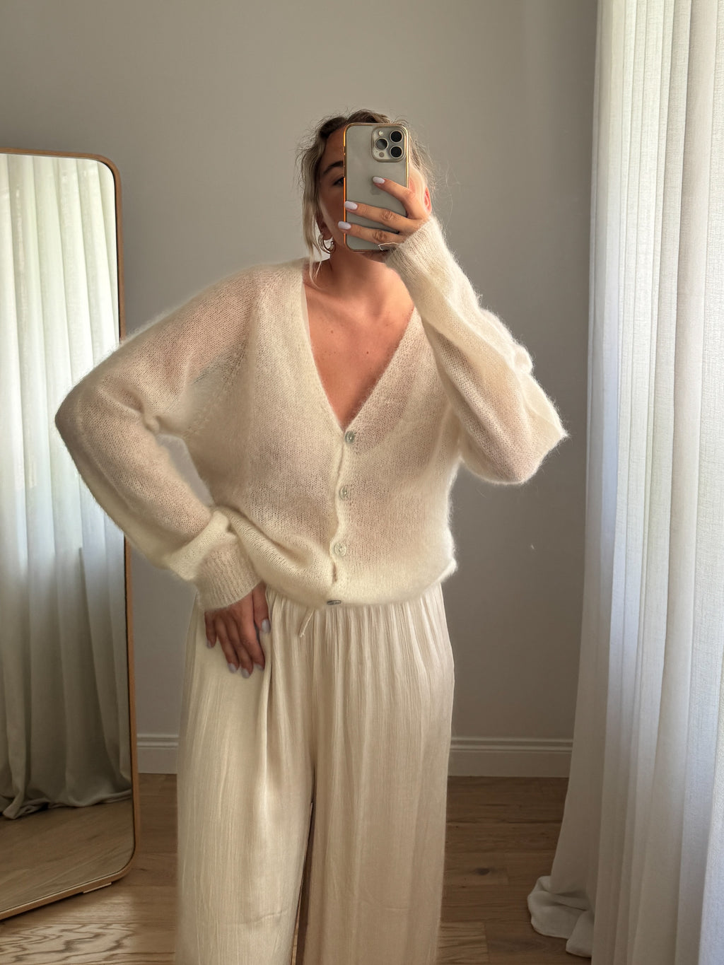 Cardigan in kid mohair - Milk