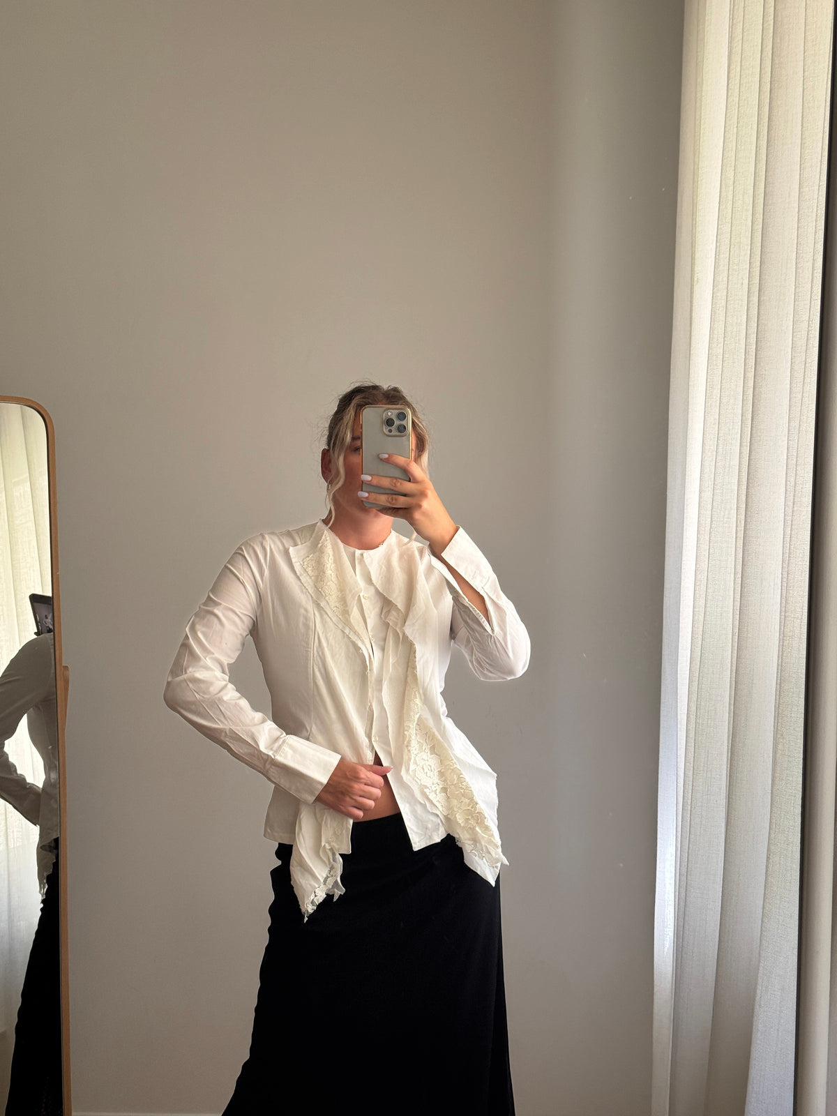 Blusa Nara Camicie bianca con ruches