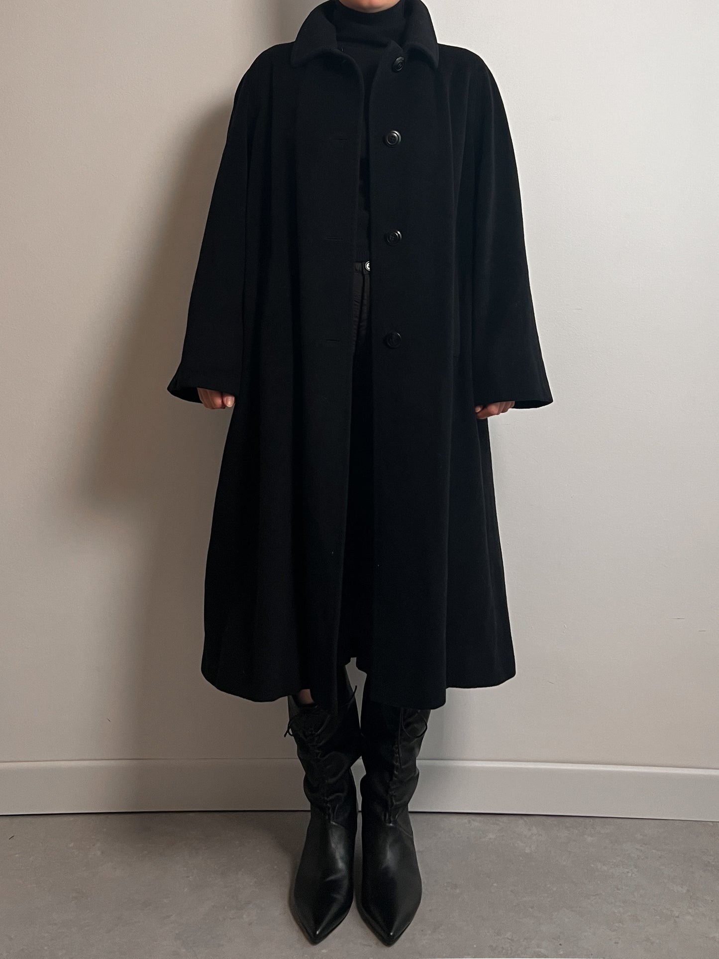 Piacenza wool and angora black coat