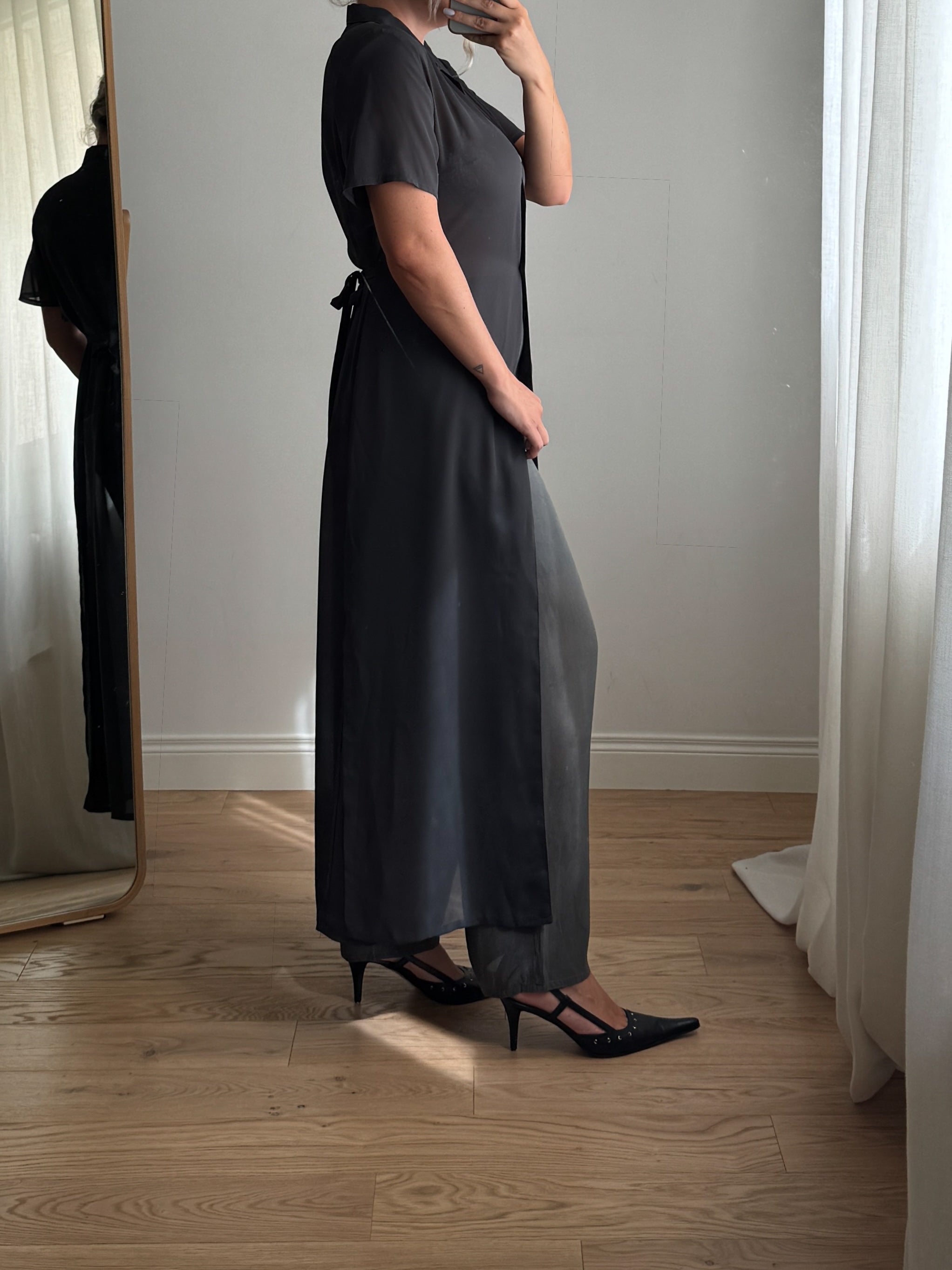 Maxi blusa grigia con punto vita regolabile
