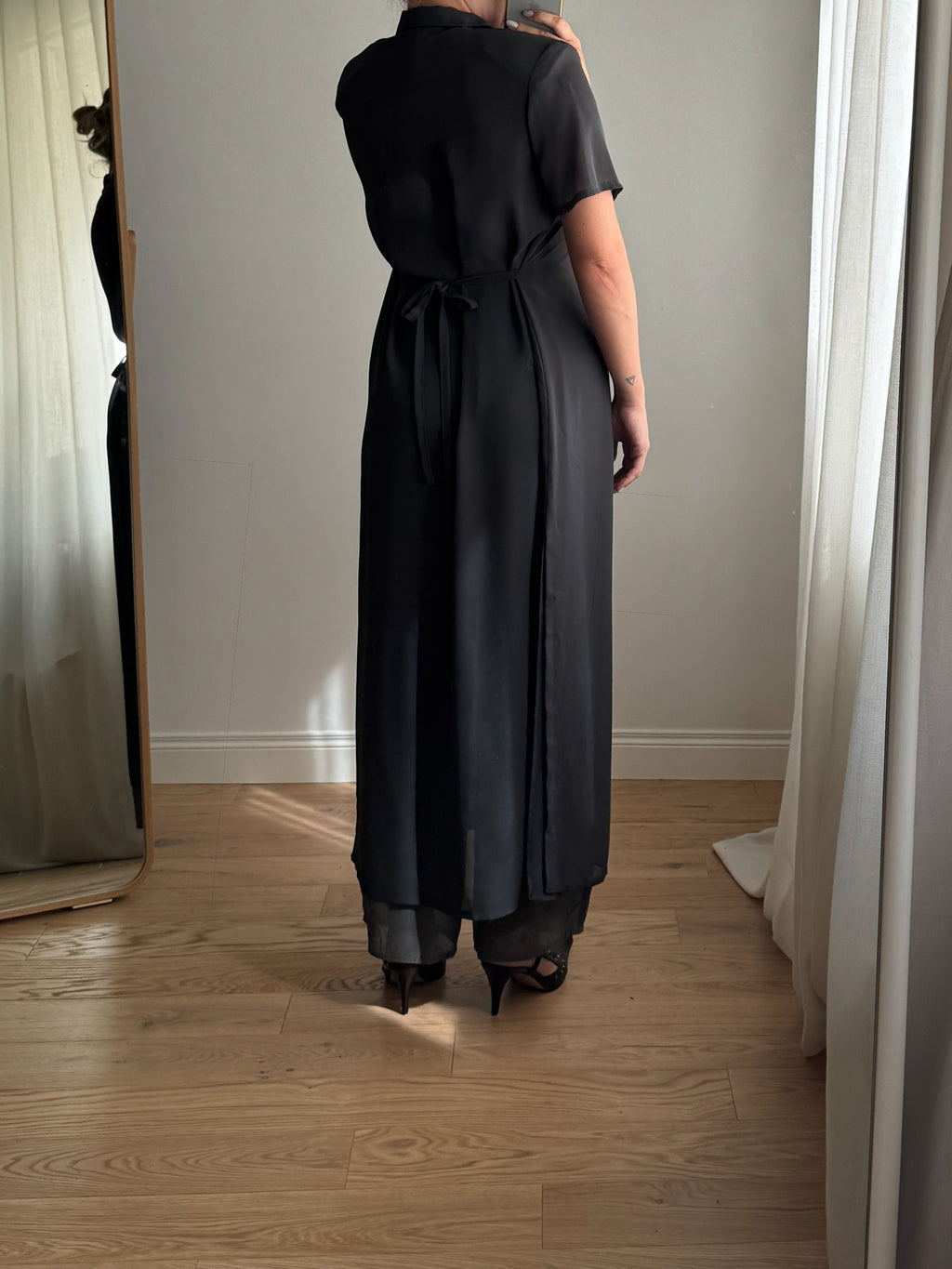 Maxi blusa grigia con punto vita regolabile