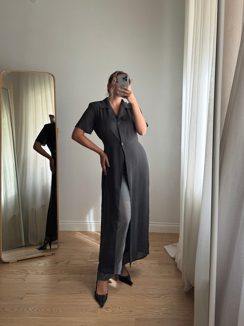 Maxi blusa grigia con punto vita regolabile