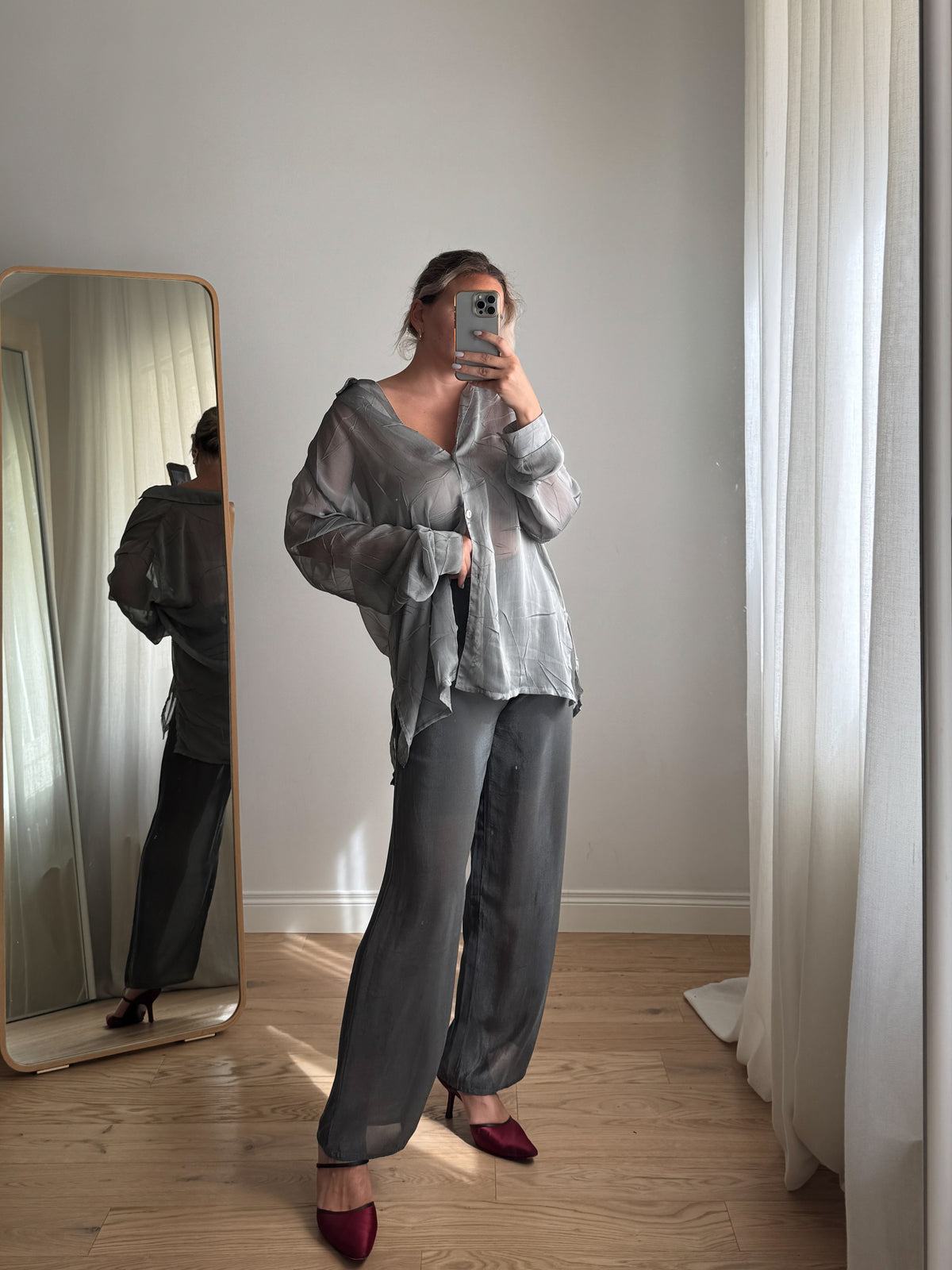 Pantaloni in viscosa mesh metallizzata