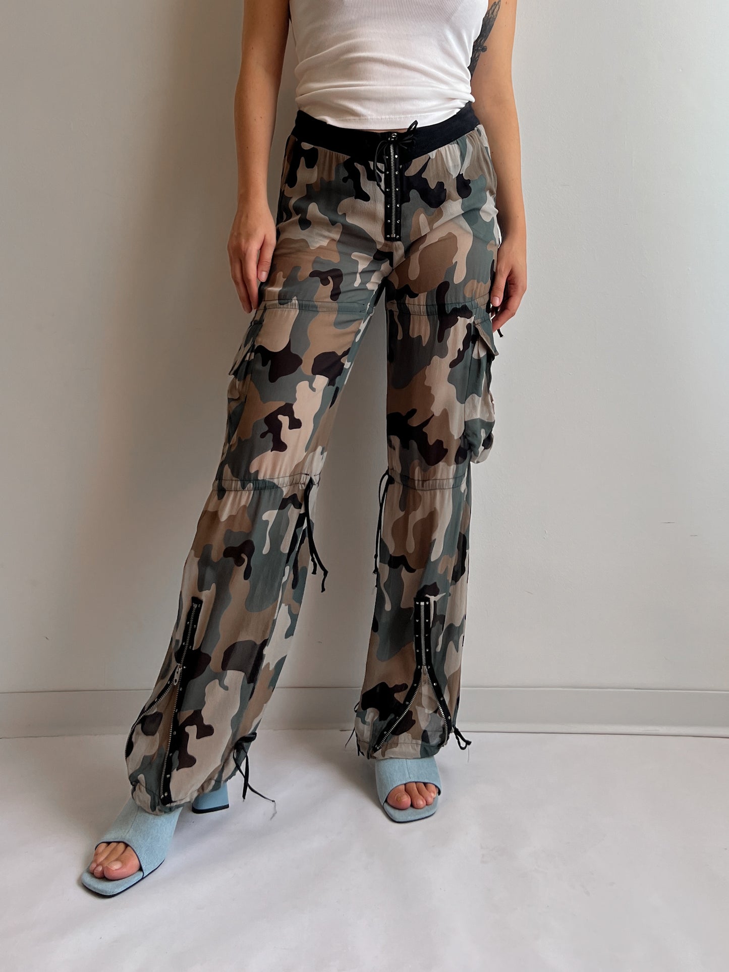 Pinko pure silk cargo pants