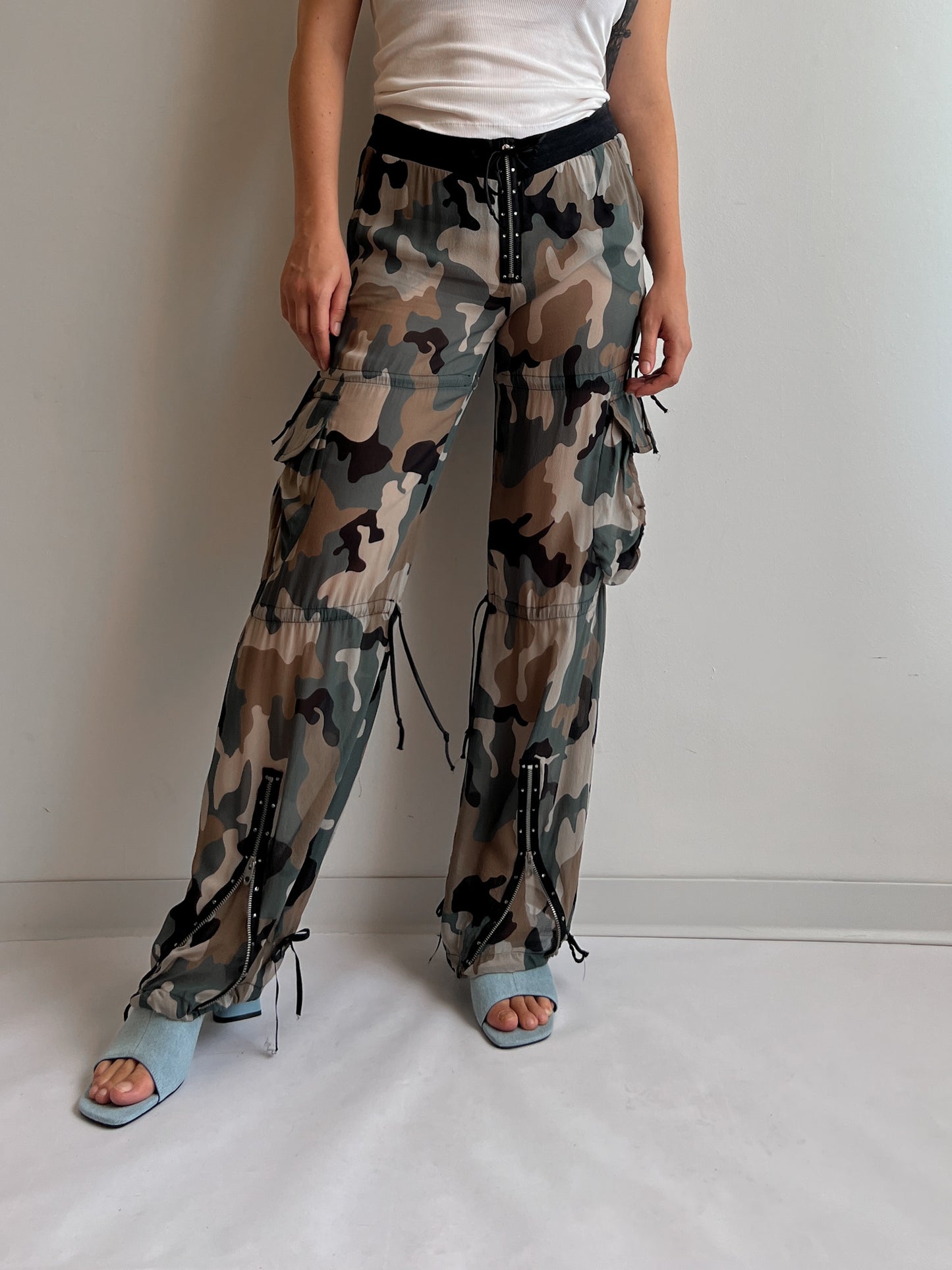 Pinko pure silk cargo pants