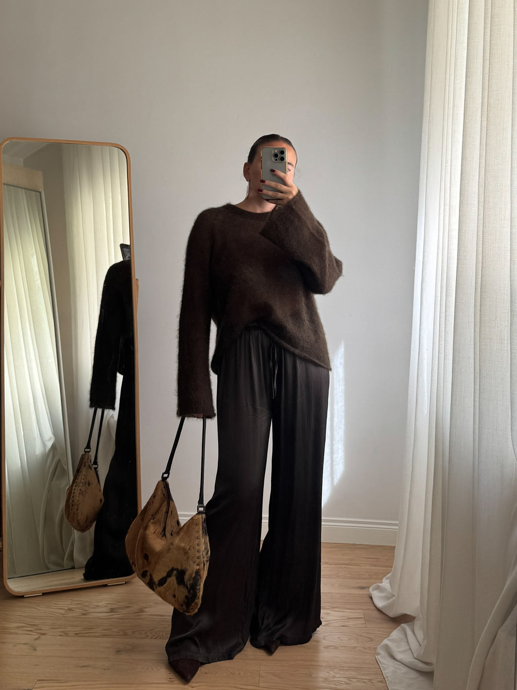 Maglione kid mohair con maniche svasate - Chocolate
