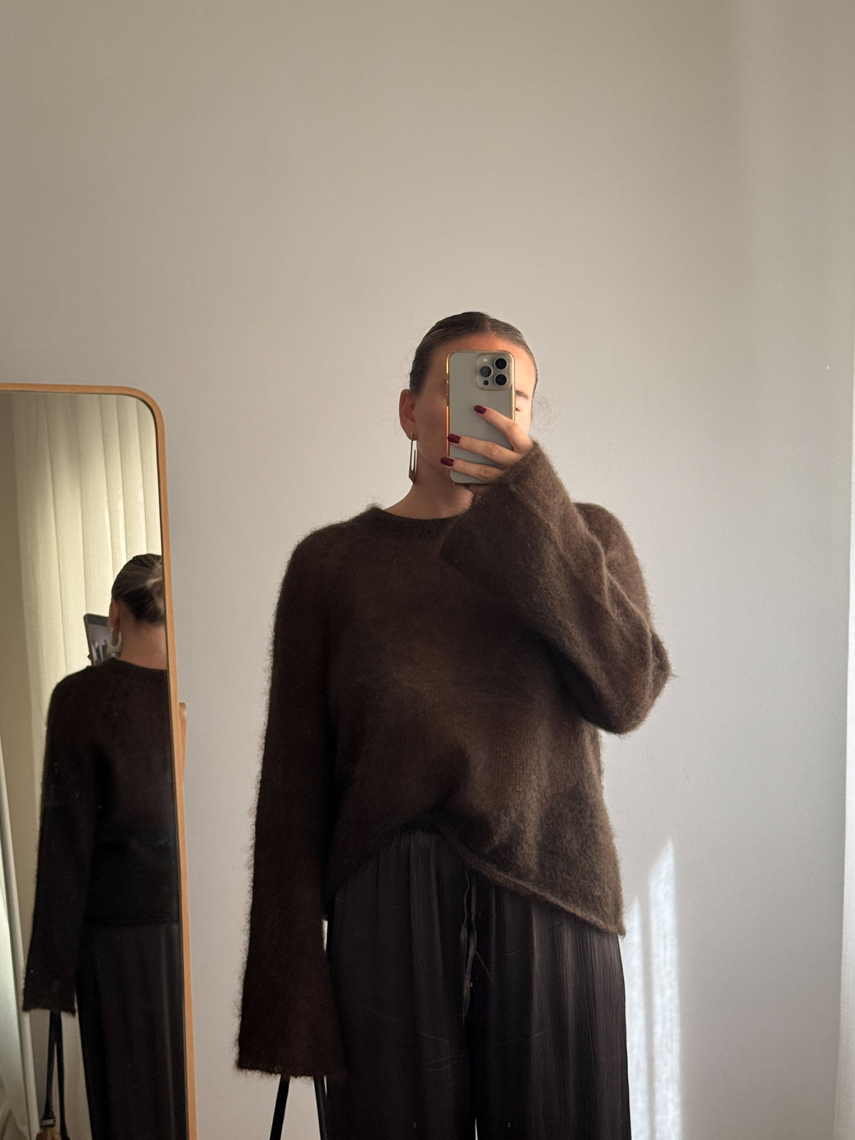 Maglione kid mohair con maniche svasate - Chocolate