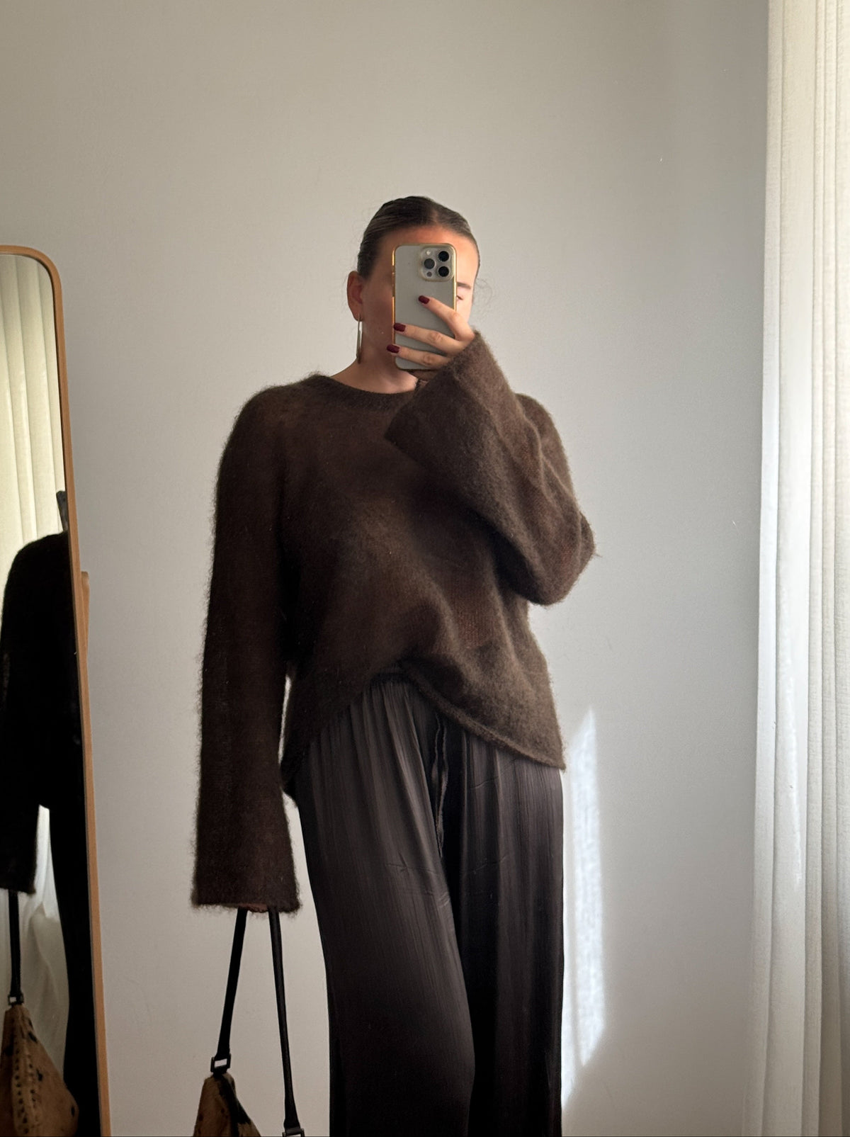 Maglione kid mohair con maniche svasate - Chocolate