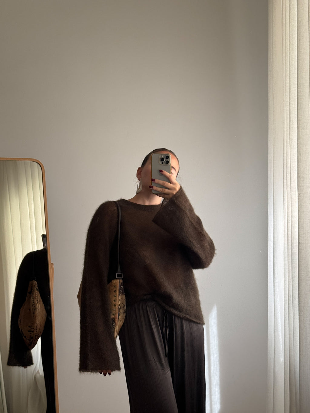 Maglione kid mohair con maniche svasate - Chocolate