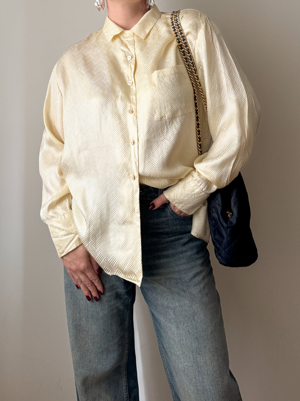 Camicia color burro in pura seta jacquard