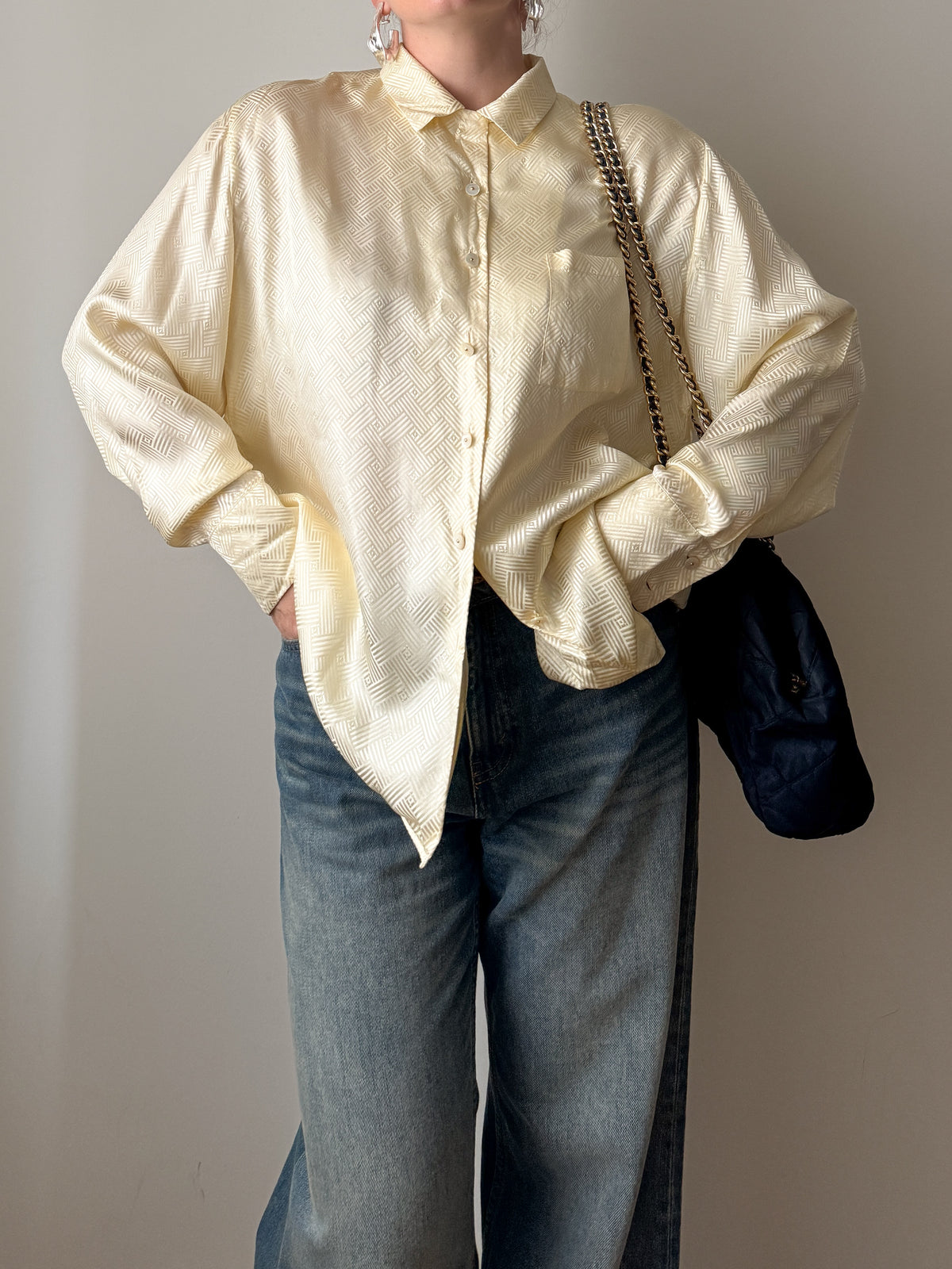 Camicia color burro in pura seta jacquard