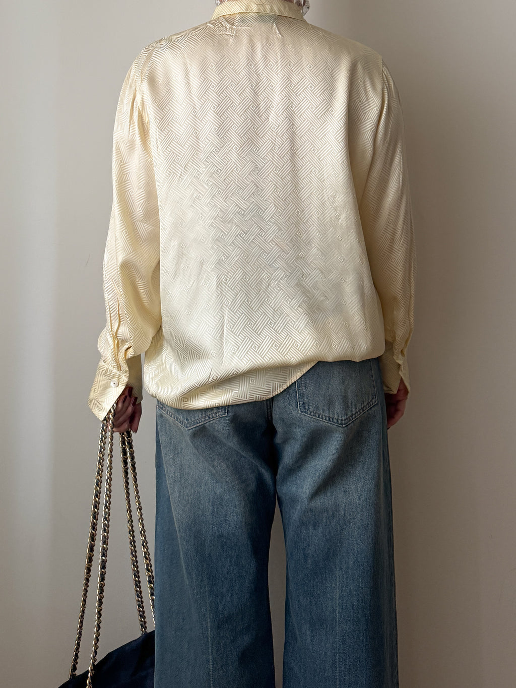 Camicia color burro in pura seta jacquard
