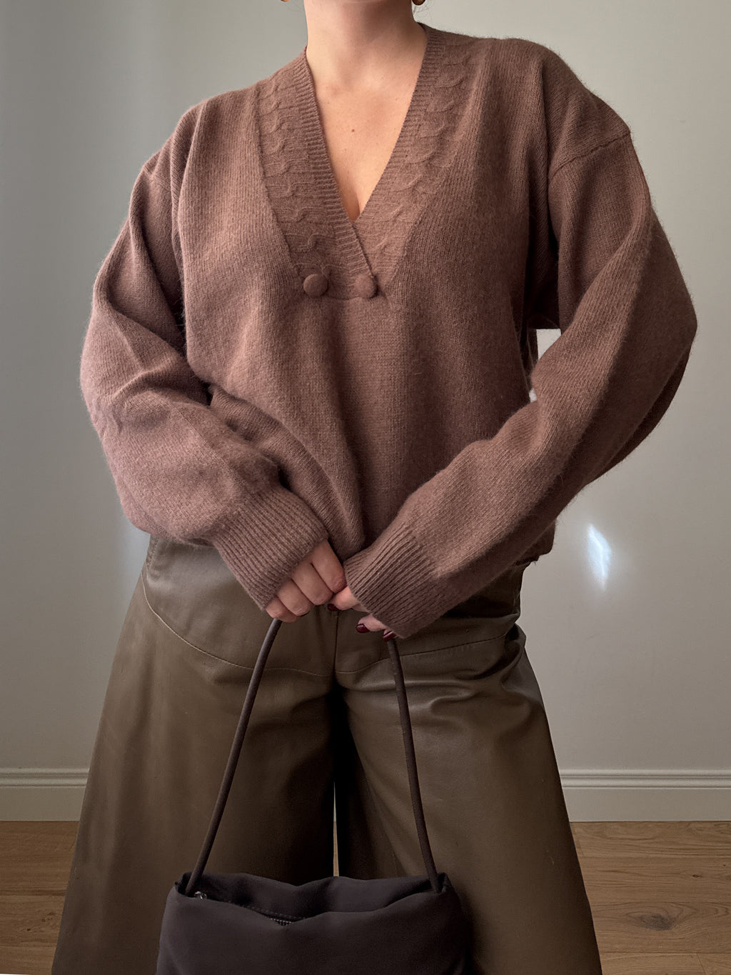 Maglione color biscotto in lana e angora