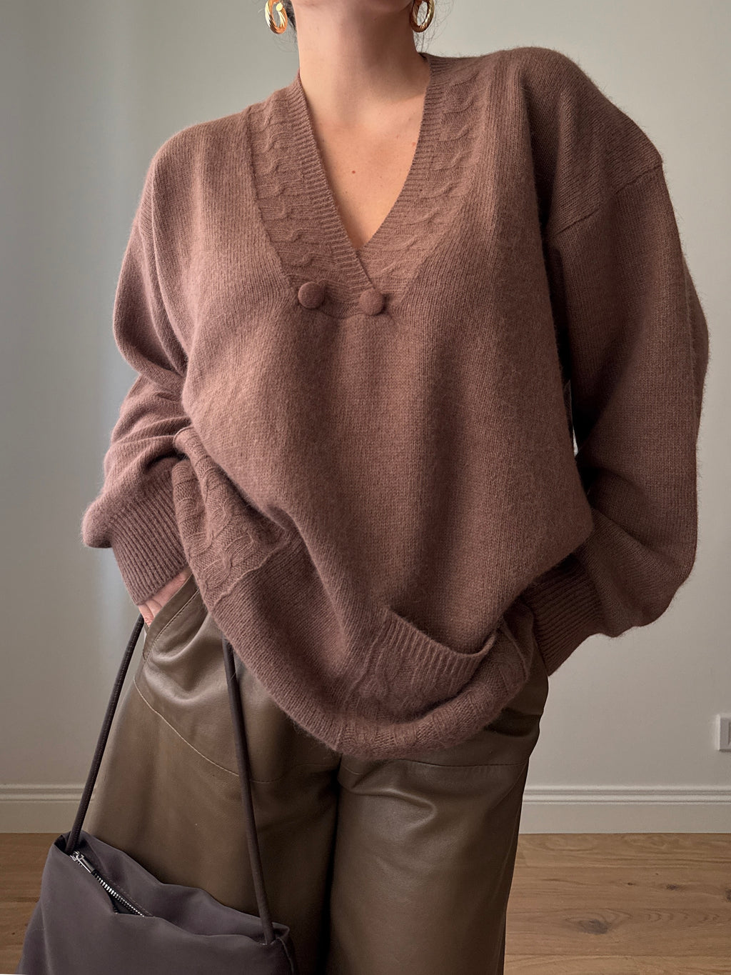 Maglione color biscotto in lana e angora