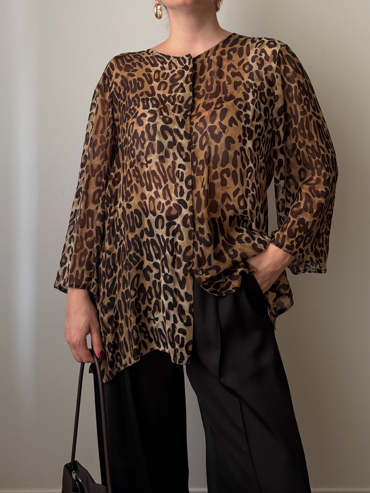 Blusa animalier in pura viscosa