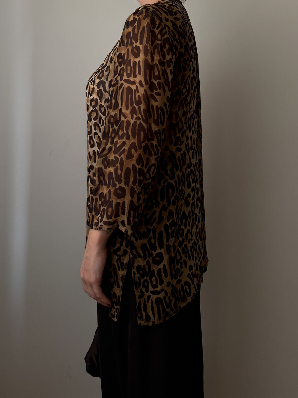 Blusa animalier in pura viscosa