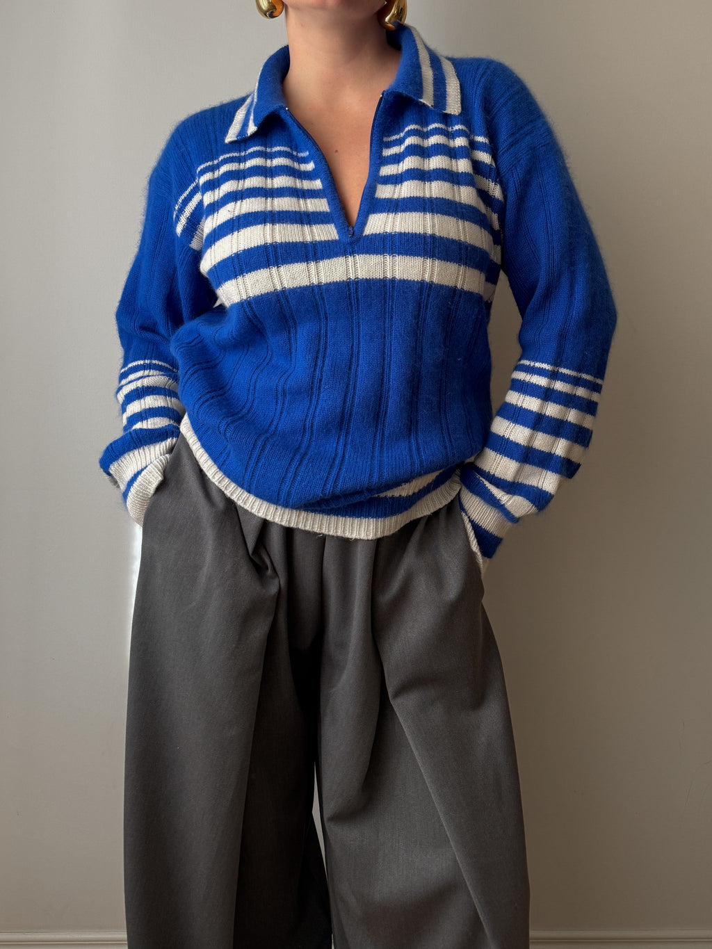 Maglione in angora a righe con zip