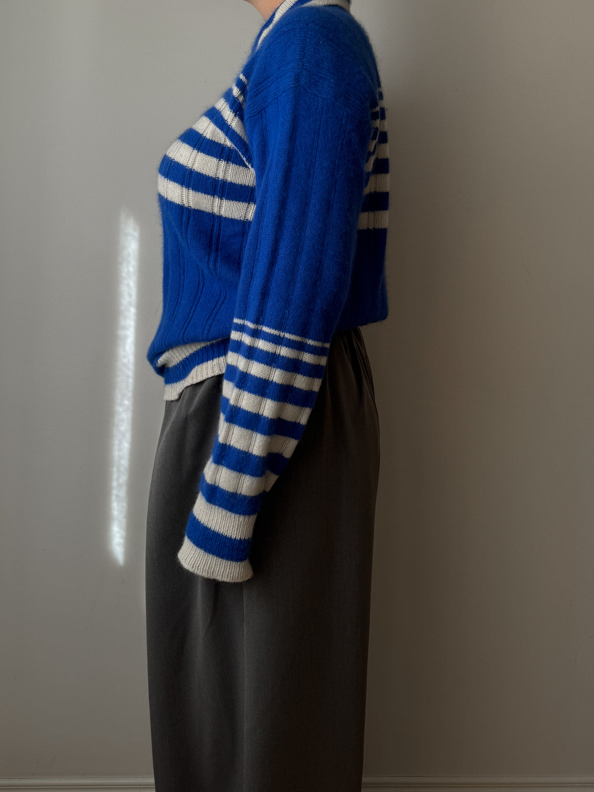 Maglione in angora a righe con zip