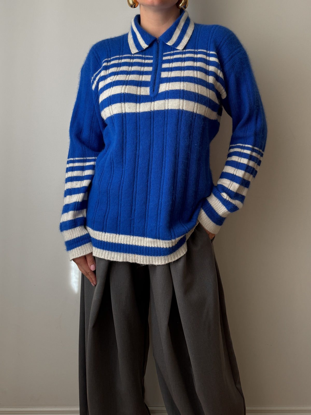 Maglione in angora a righe con zip