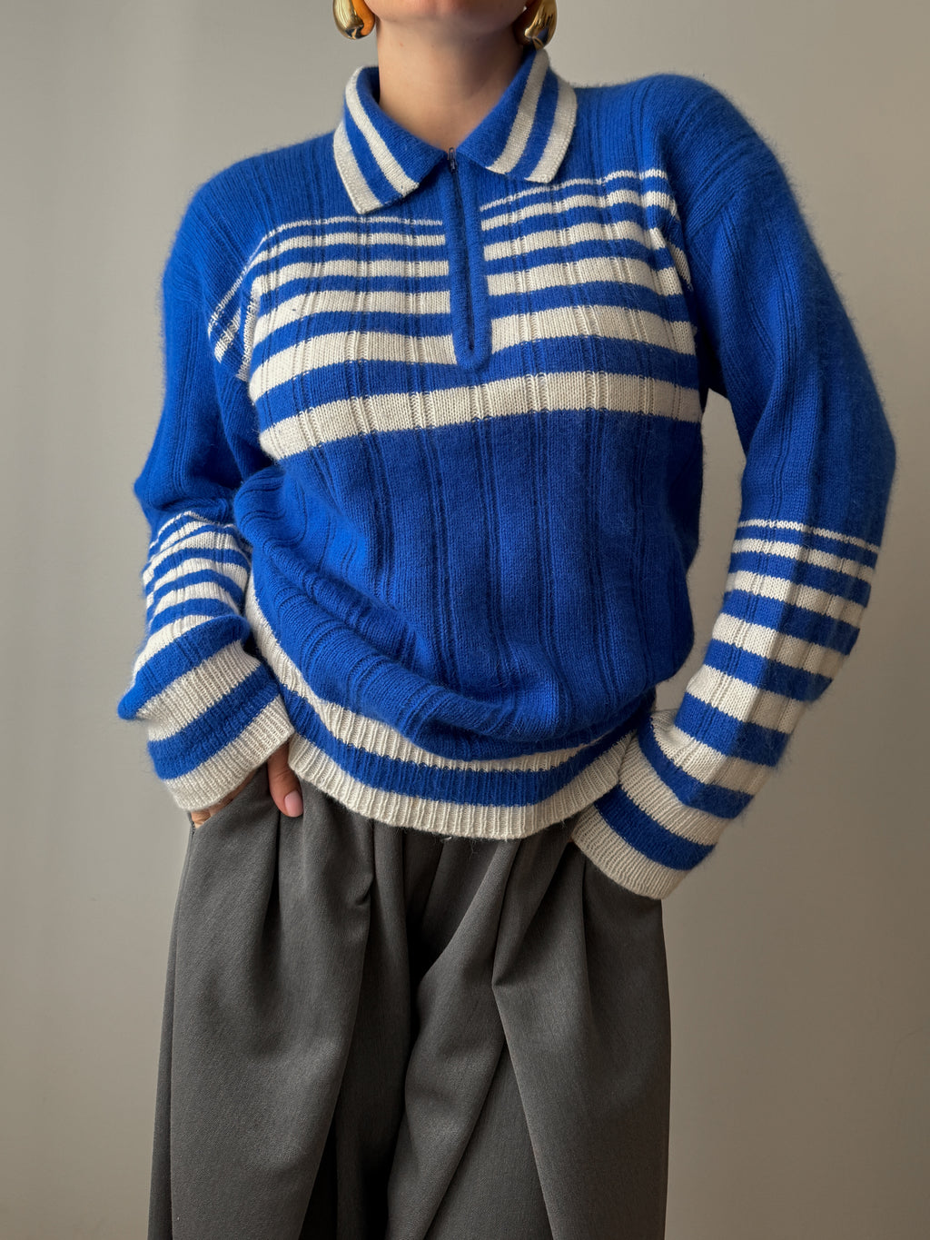 Maglione in angora a righe con zip