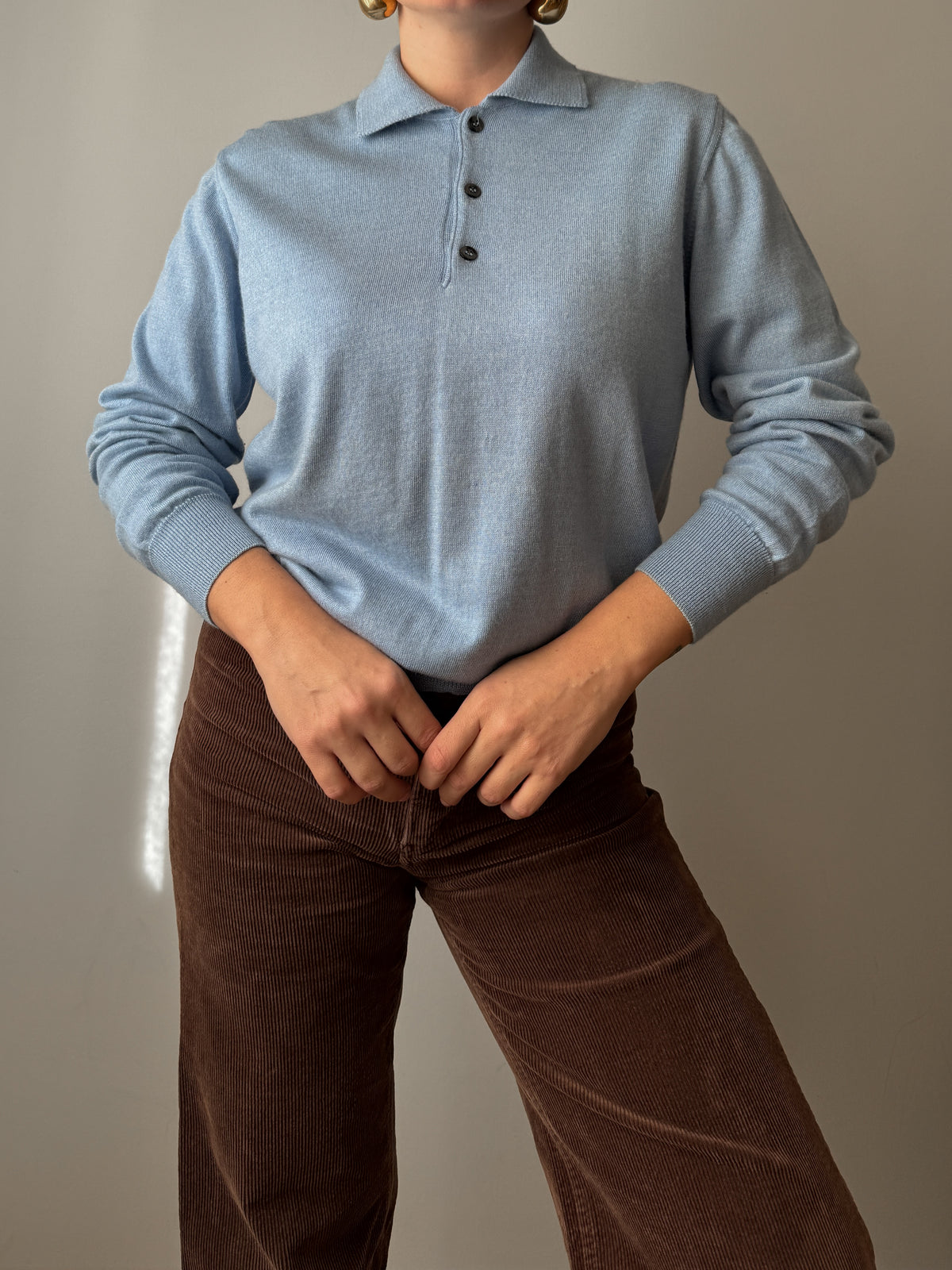 Maglione polo in pura lana vergine azzurro polvere