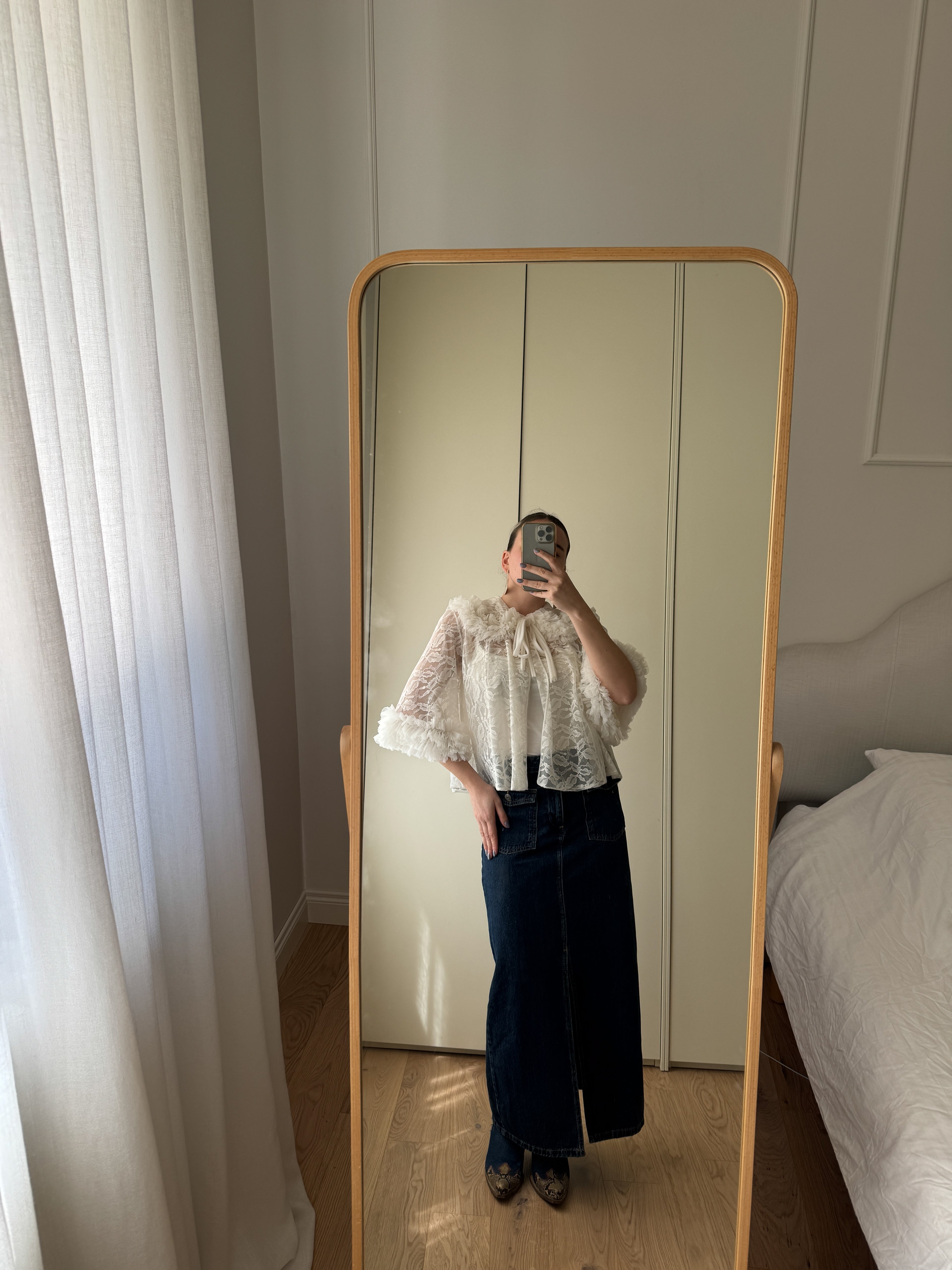 Baby doll in pizzo e ruches bianco