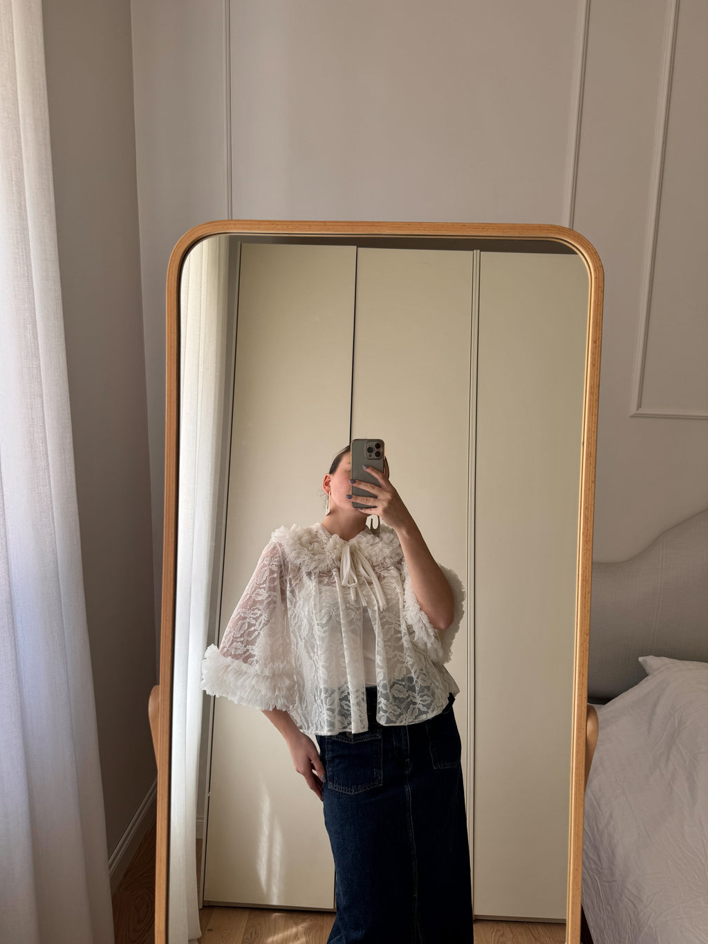 Baby doll in pizzo e ruches bianco