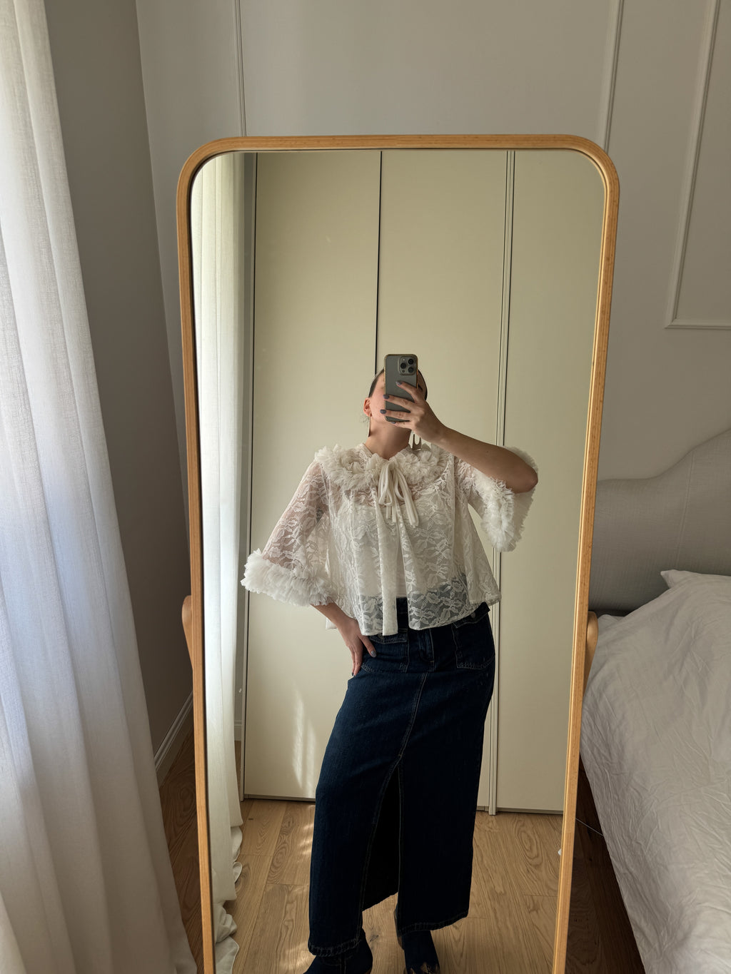 Baby doll in pizzo e ruches bianco