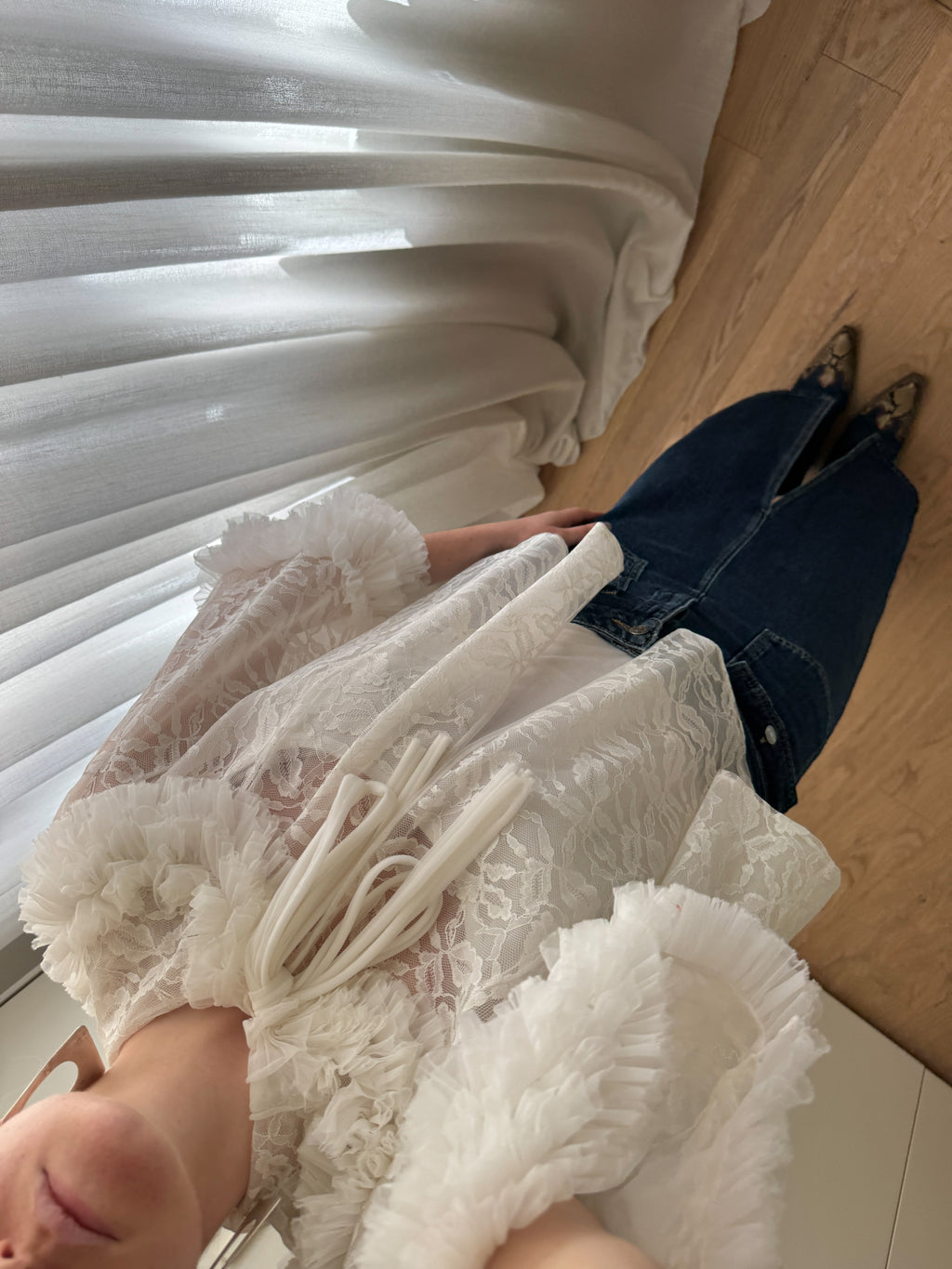 Baby doll in pizzo e ruches bianco