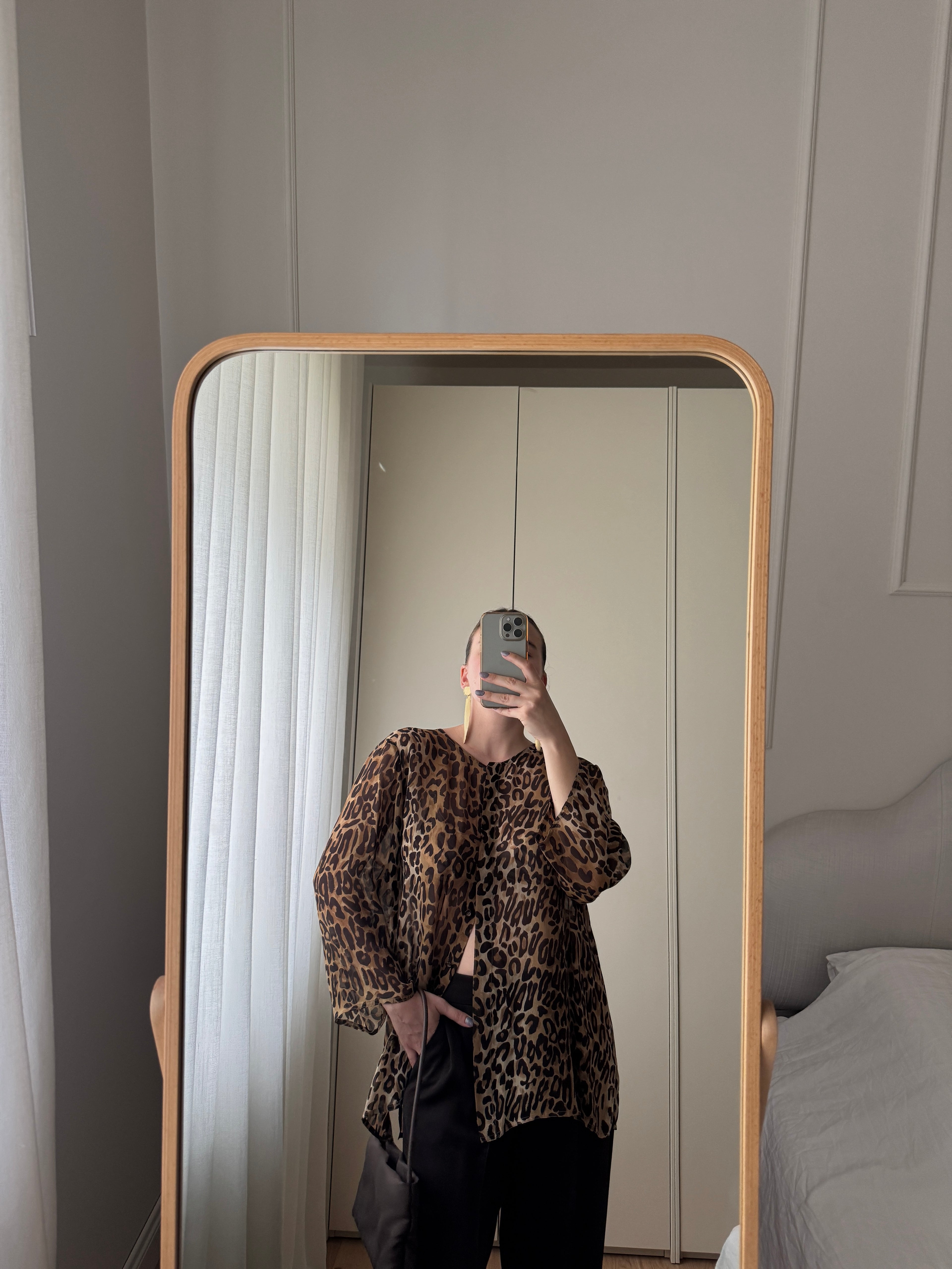 Blusa animalier in pura viscosa