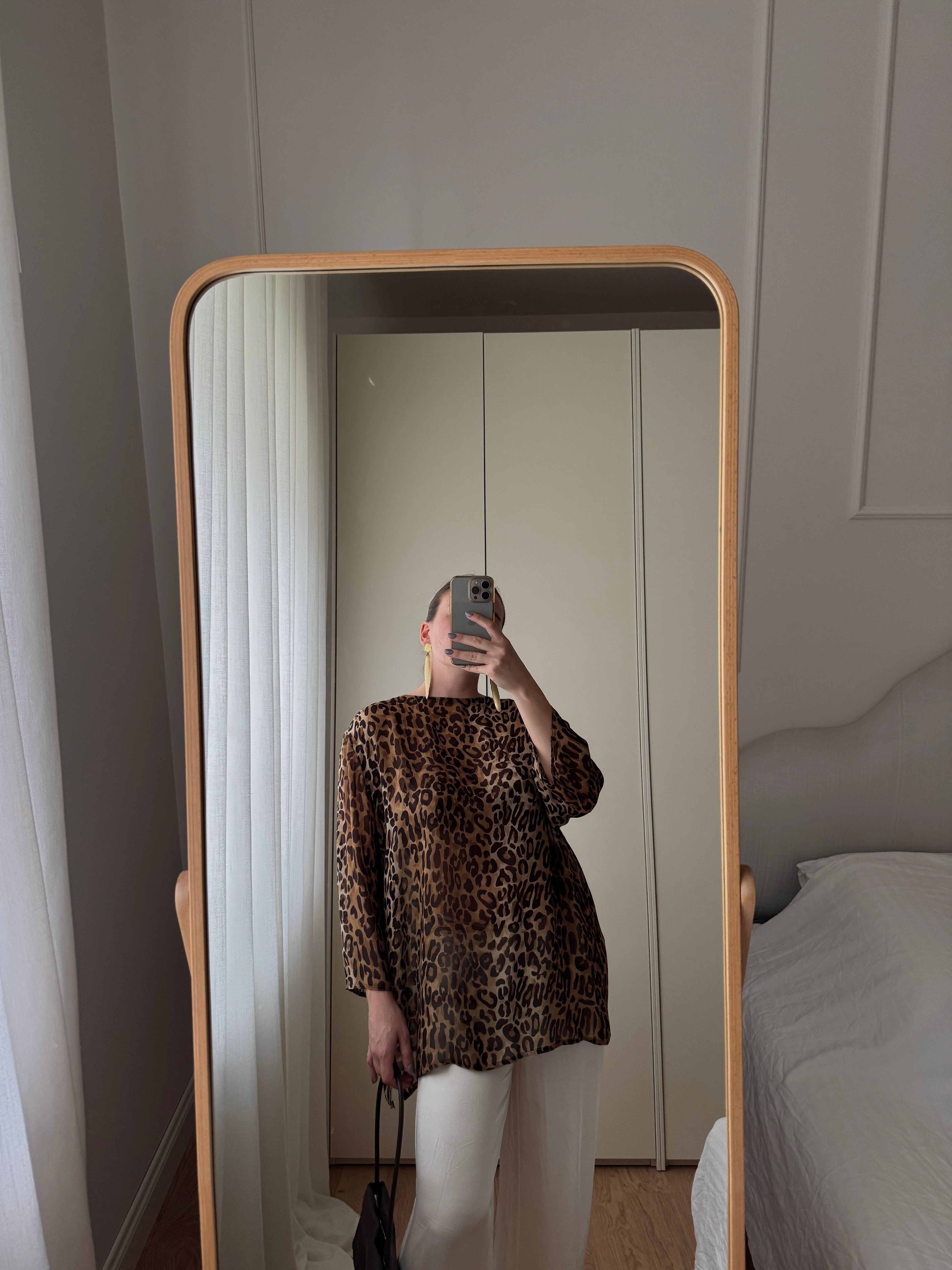 Blusa animalier in pura viscosa