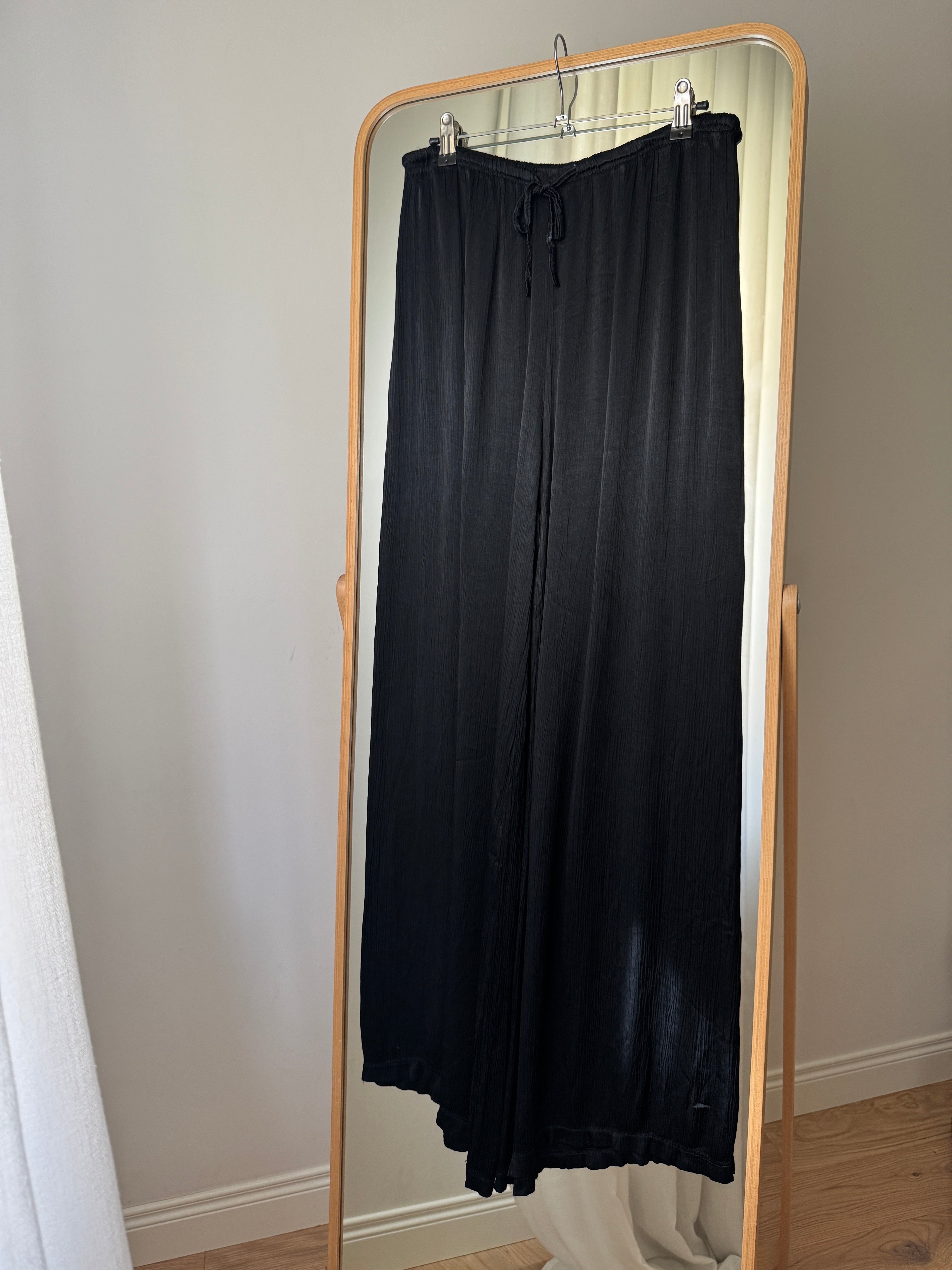 Pantaloni in viscosa - Nero