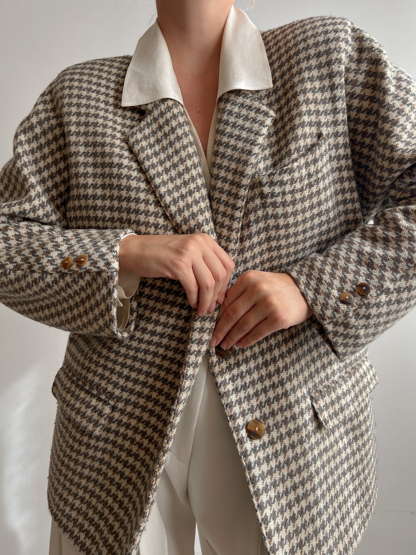 Wool and cashmere pied de poule blazer