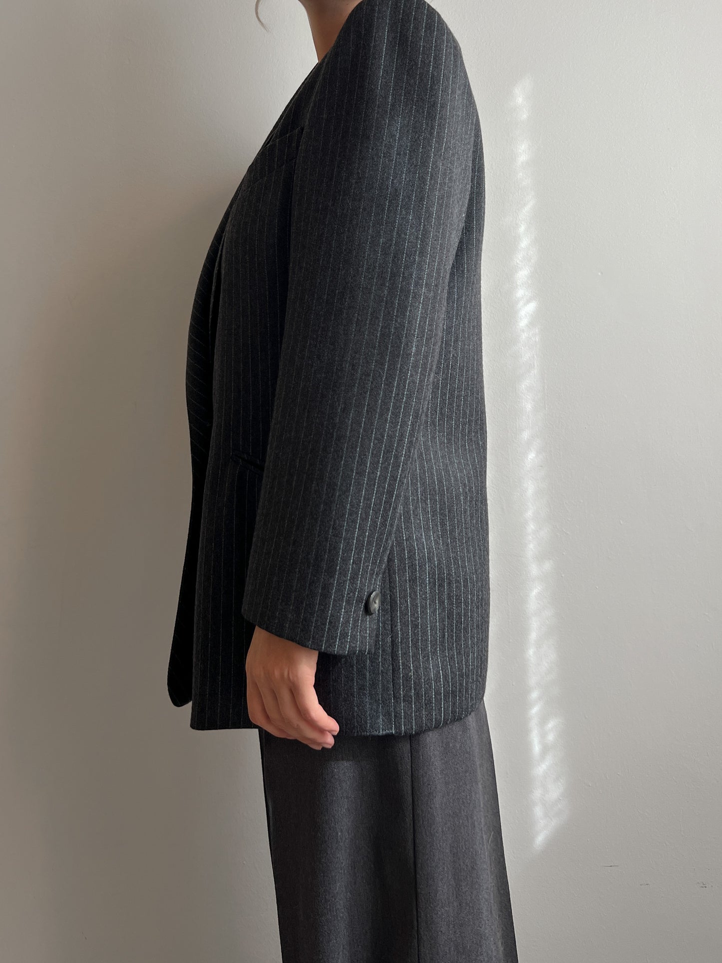 Pure virgin wool pinstripe blazer