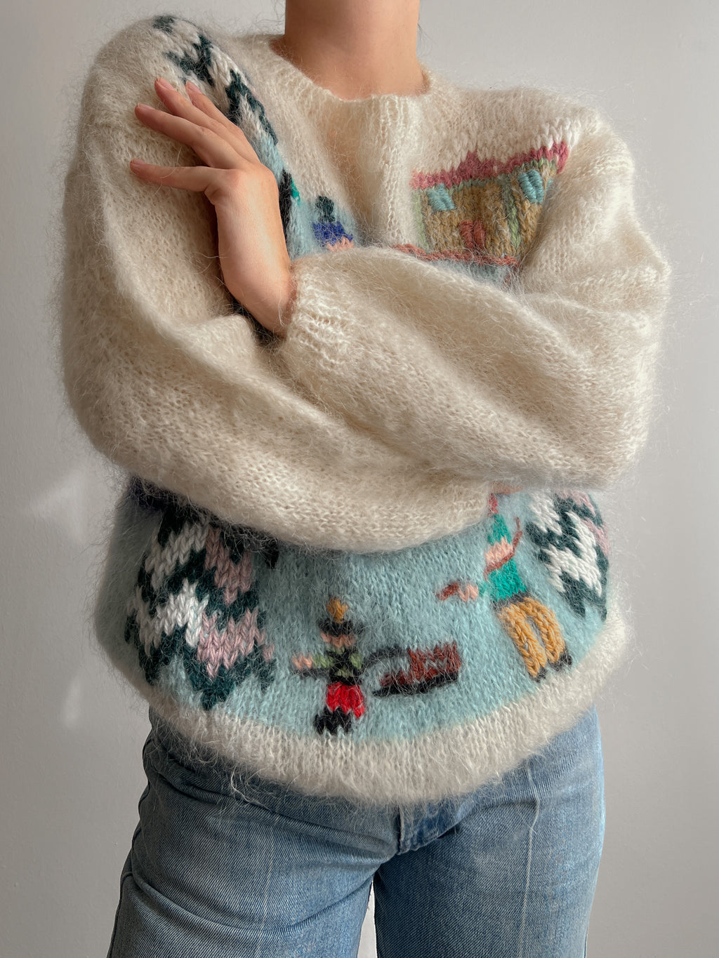 Mohair embroidered butter pull
