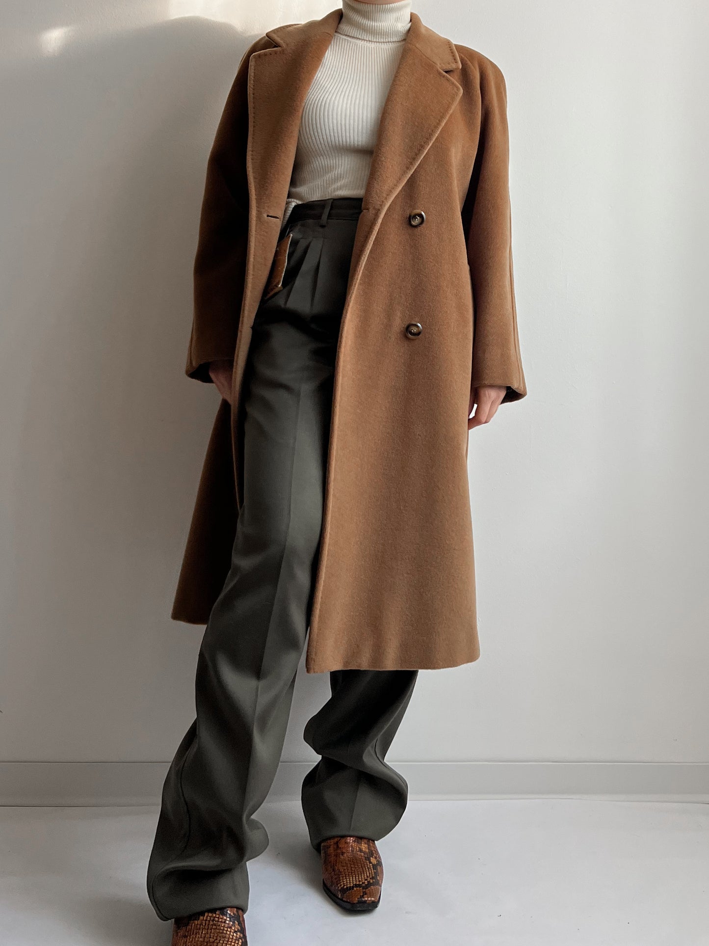 Piacenza wool and cashmere camel coat