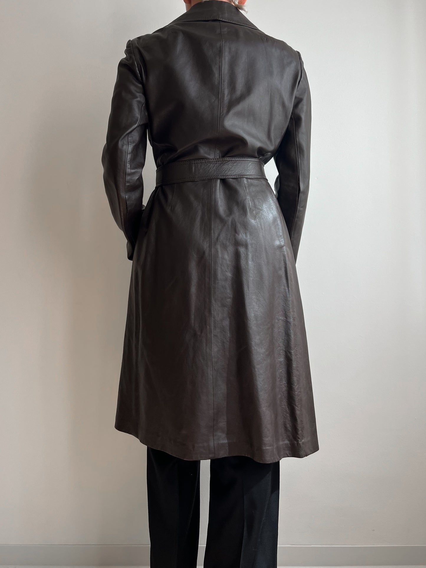 Trench in pelle marrone