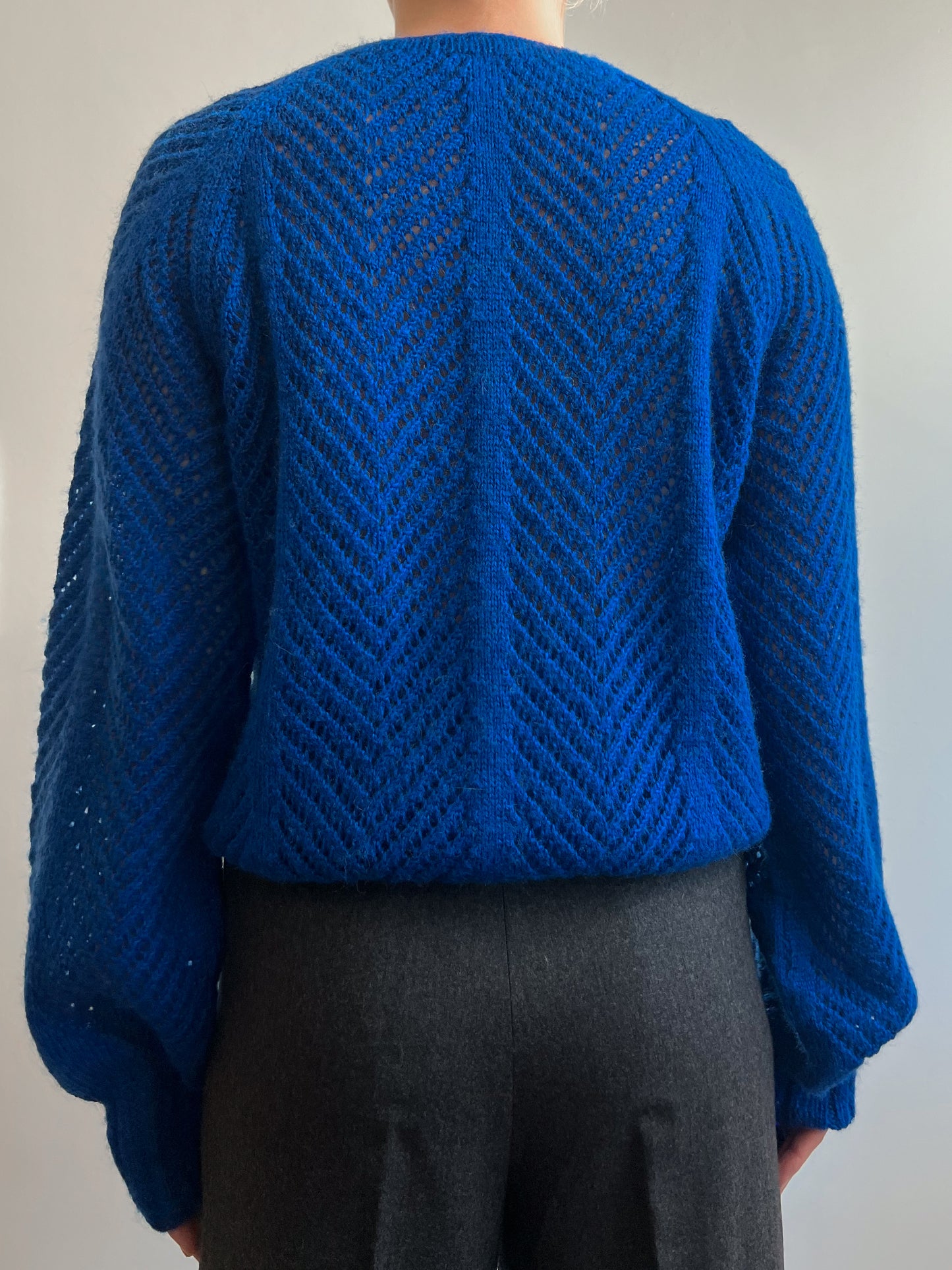 Pure wool embroidered blue pull