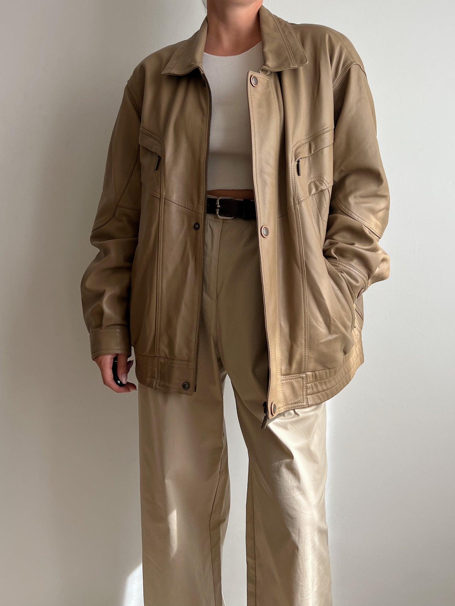 Bomber in pelle beige