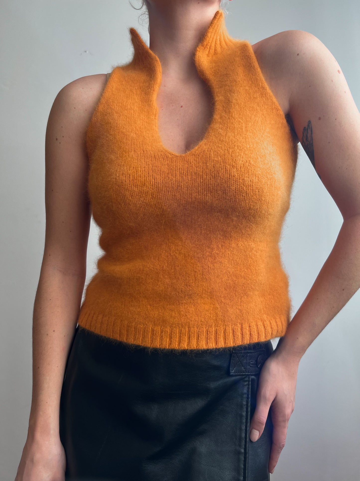 Top arancione in angora