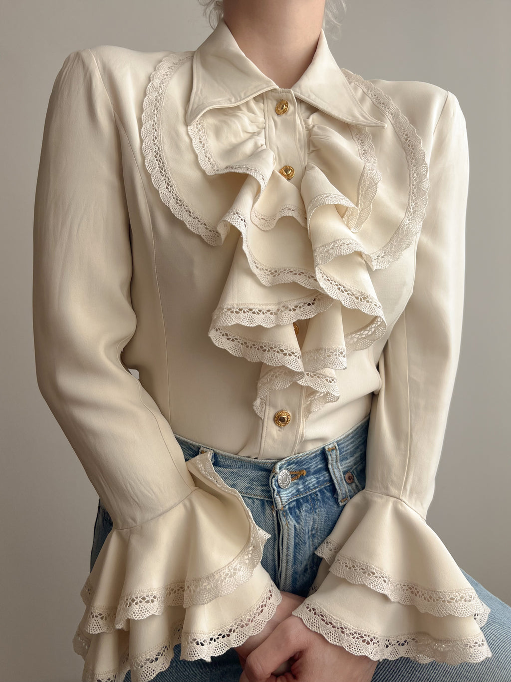 Camicia avorio con volant
