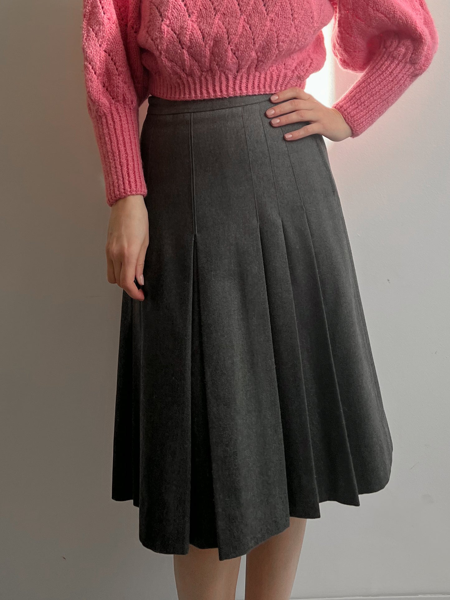 Pure wool pleated grey midi skirt