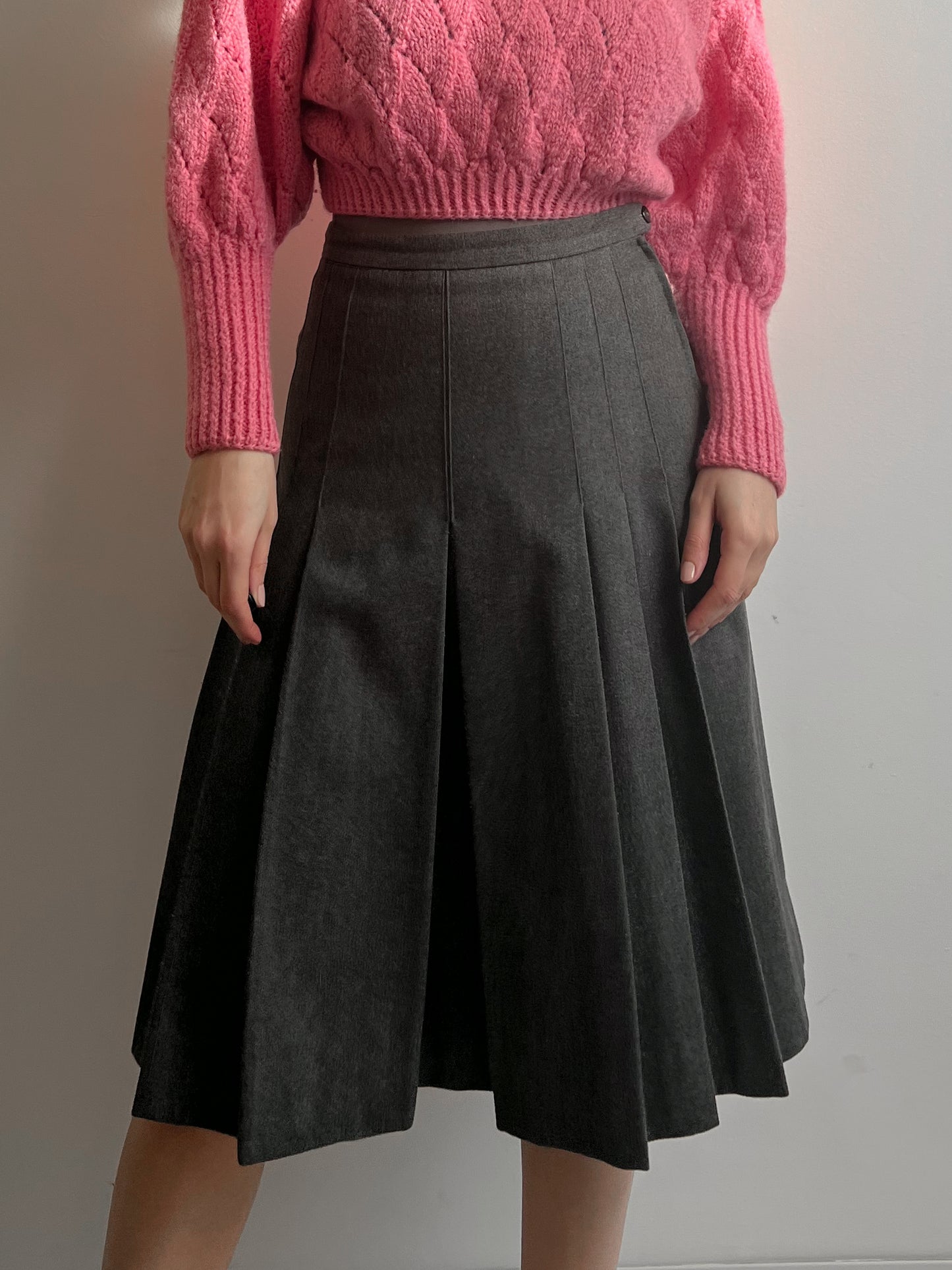 Pure wool pleated grey midi skirt