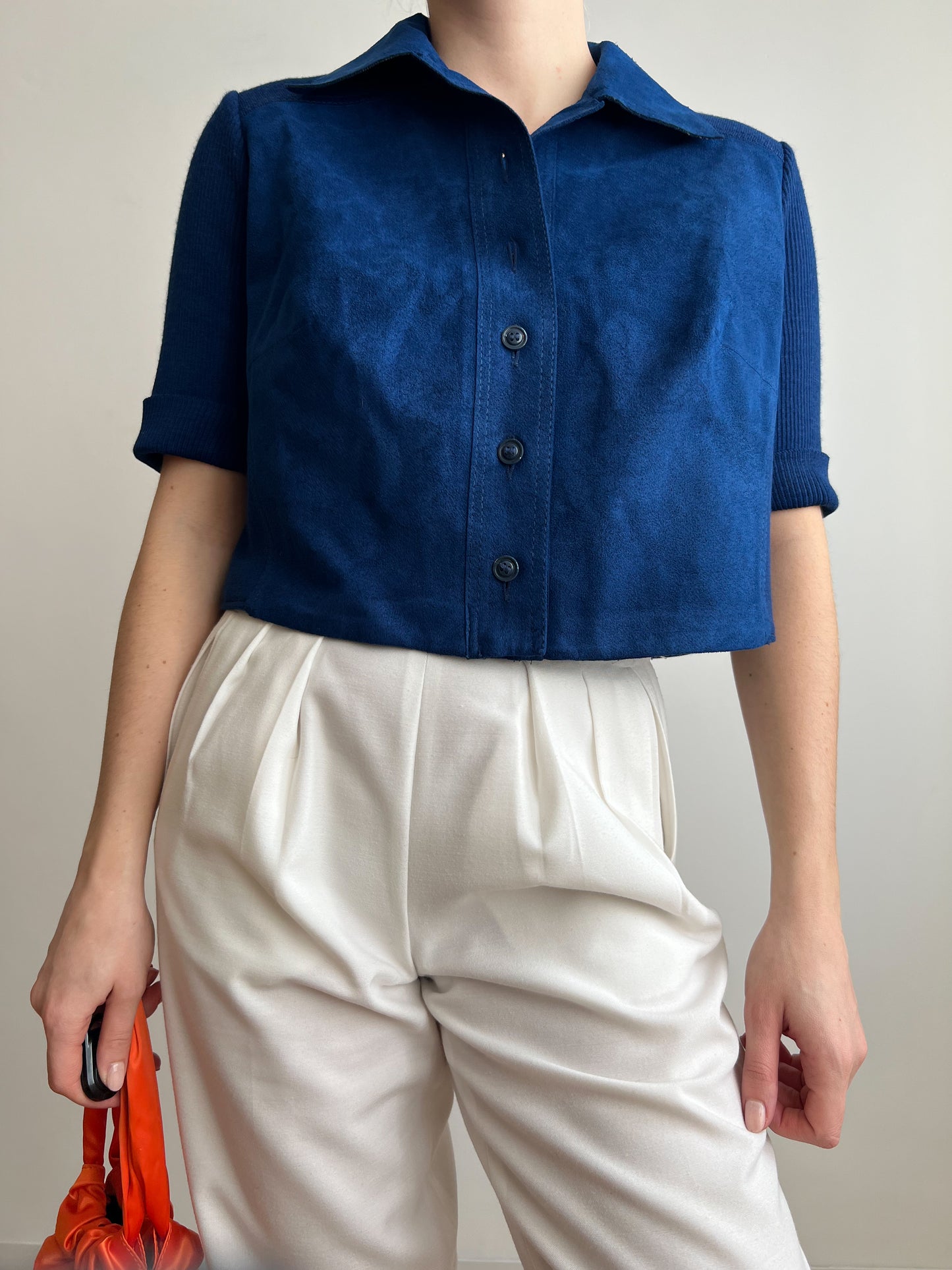 Camicia blu in simil pelle