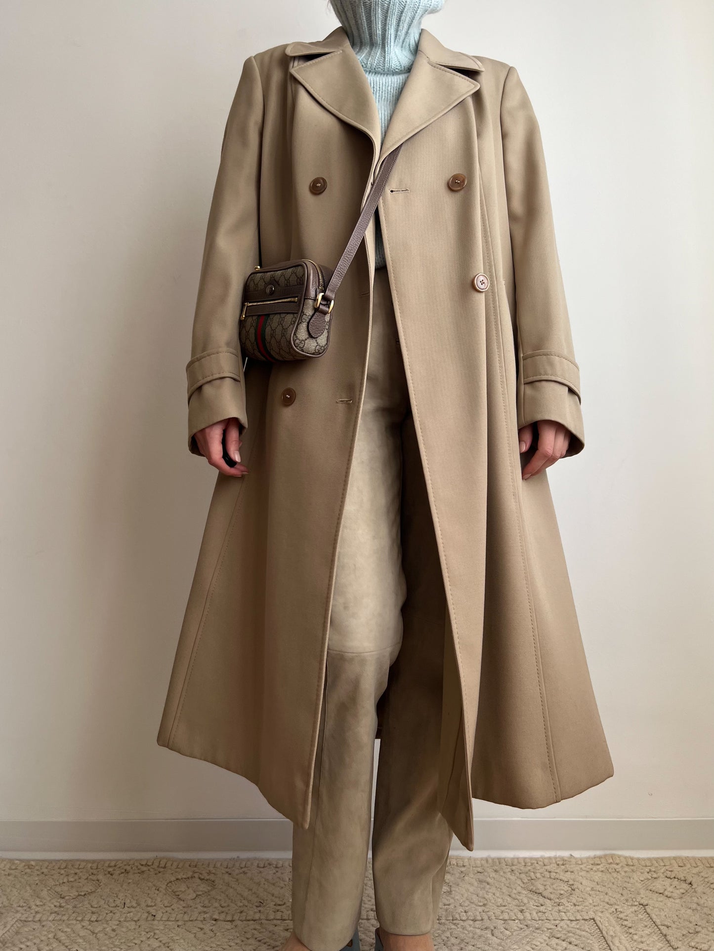 Trench beige doppiopetto