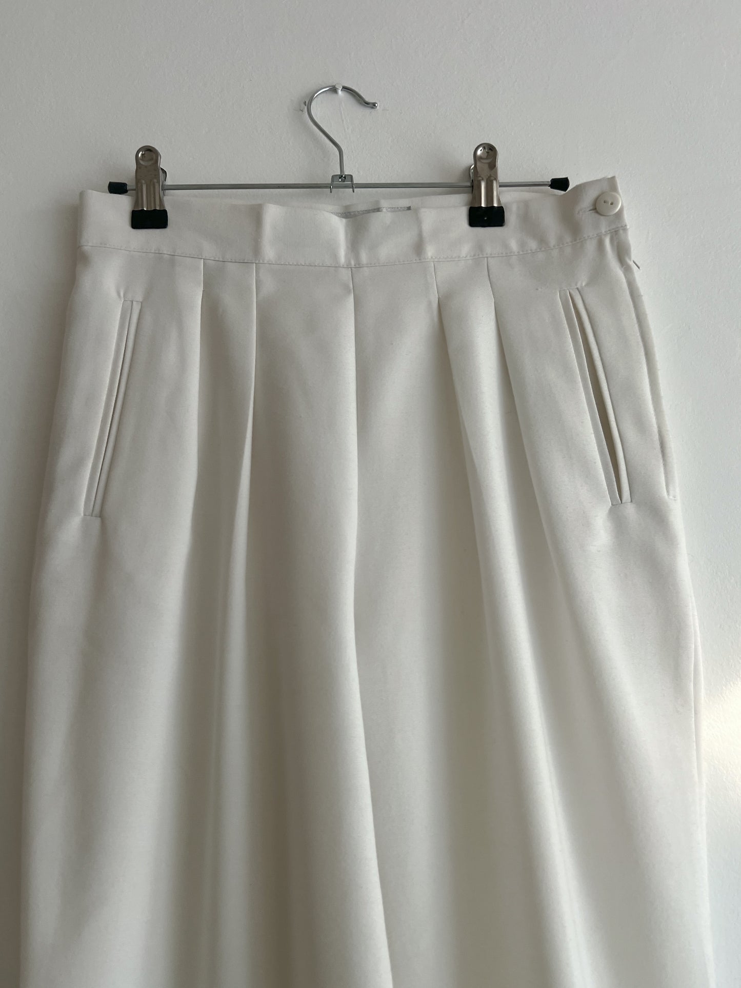 Pure wool off white pleated pants