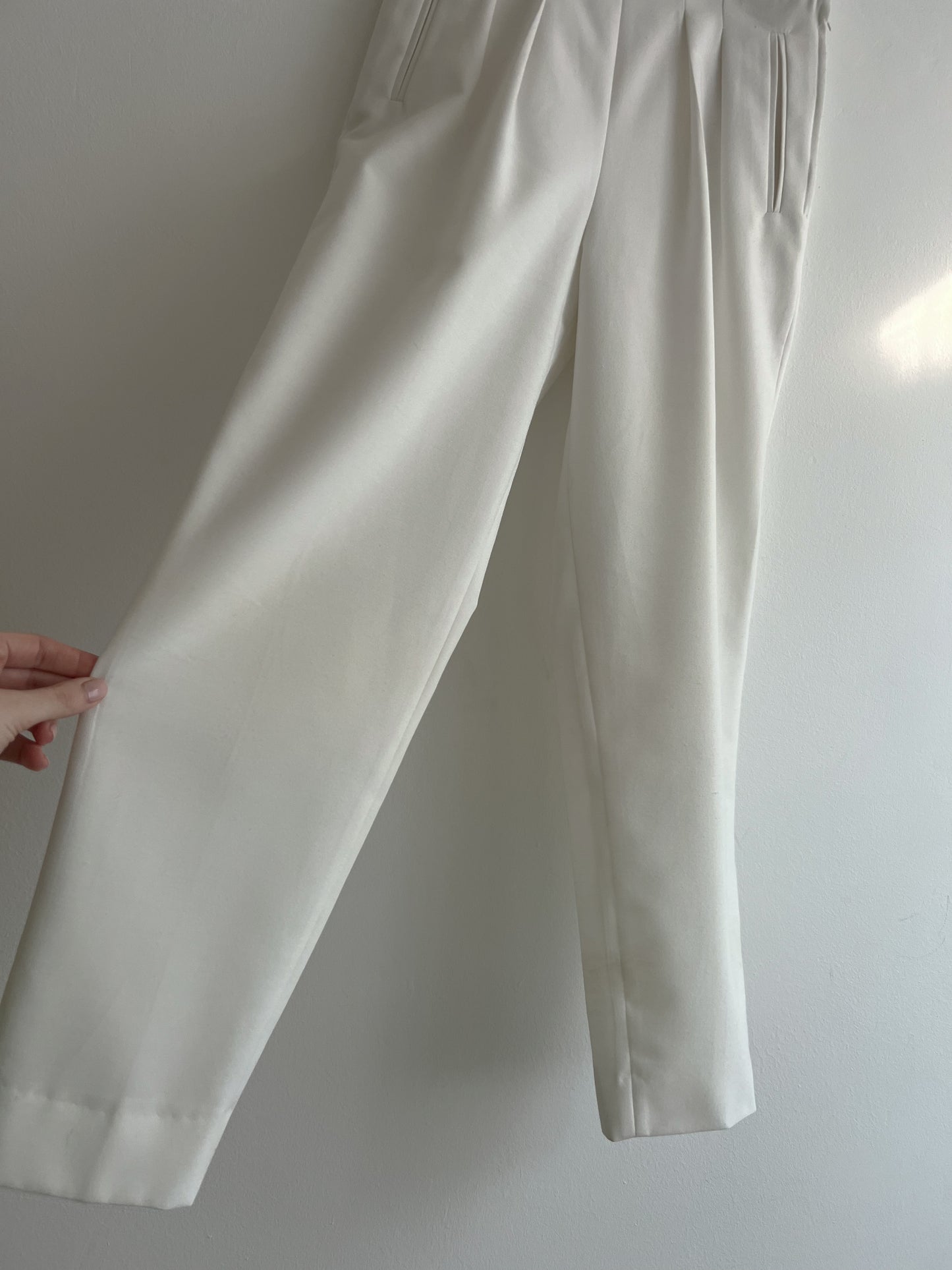 Pure wool off white pleated pants