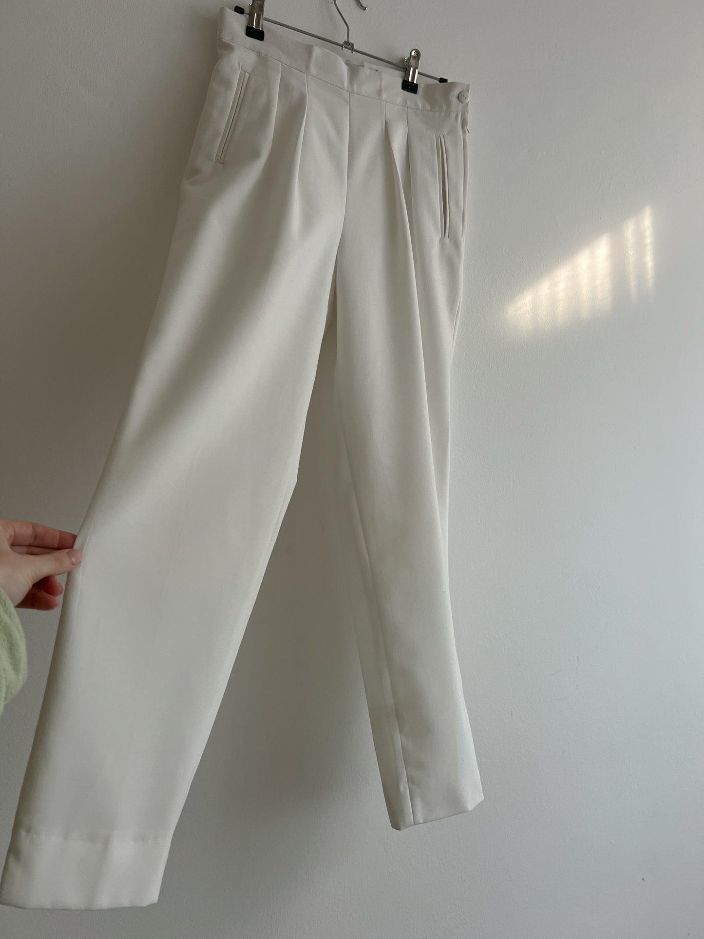 Pure wool off white pleated pants