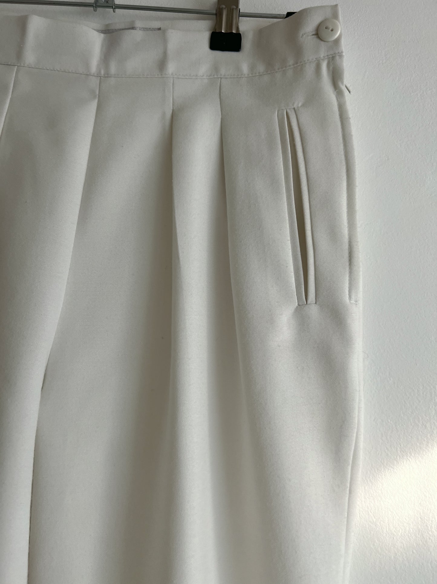 Pure wool off white pleated pants