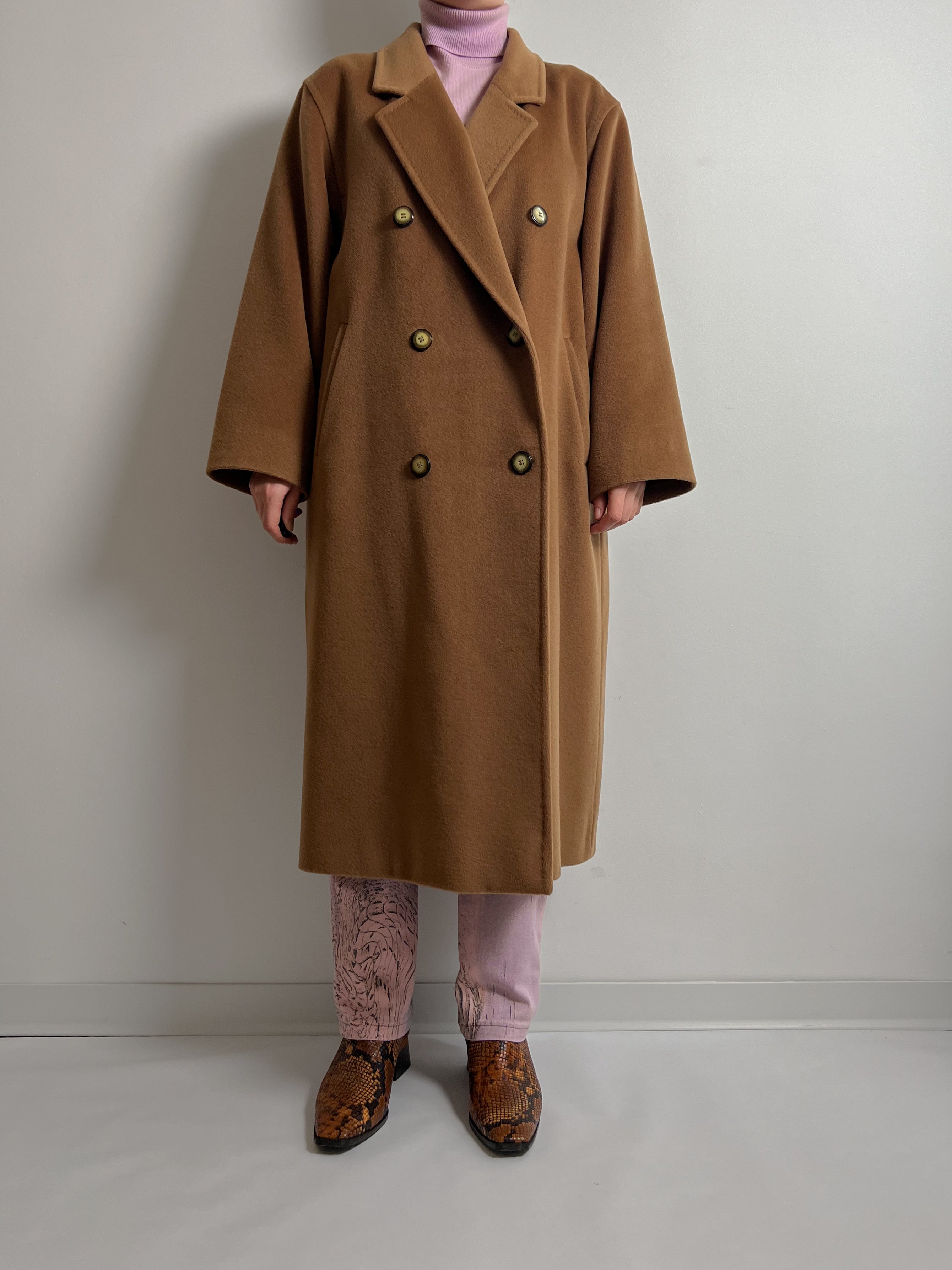Piacenza pure virgin wool camel coat